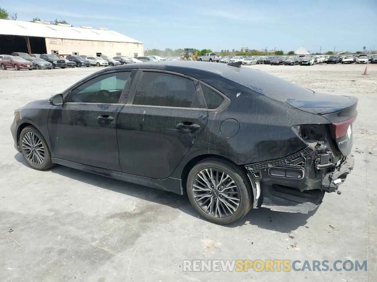 2 fotografías del automóvil dañado 3KPF54ADXPE648208 KIA FORTE 2023