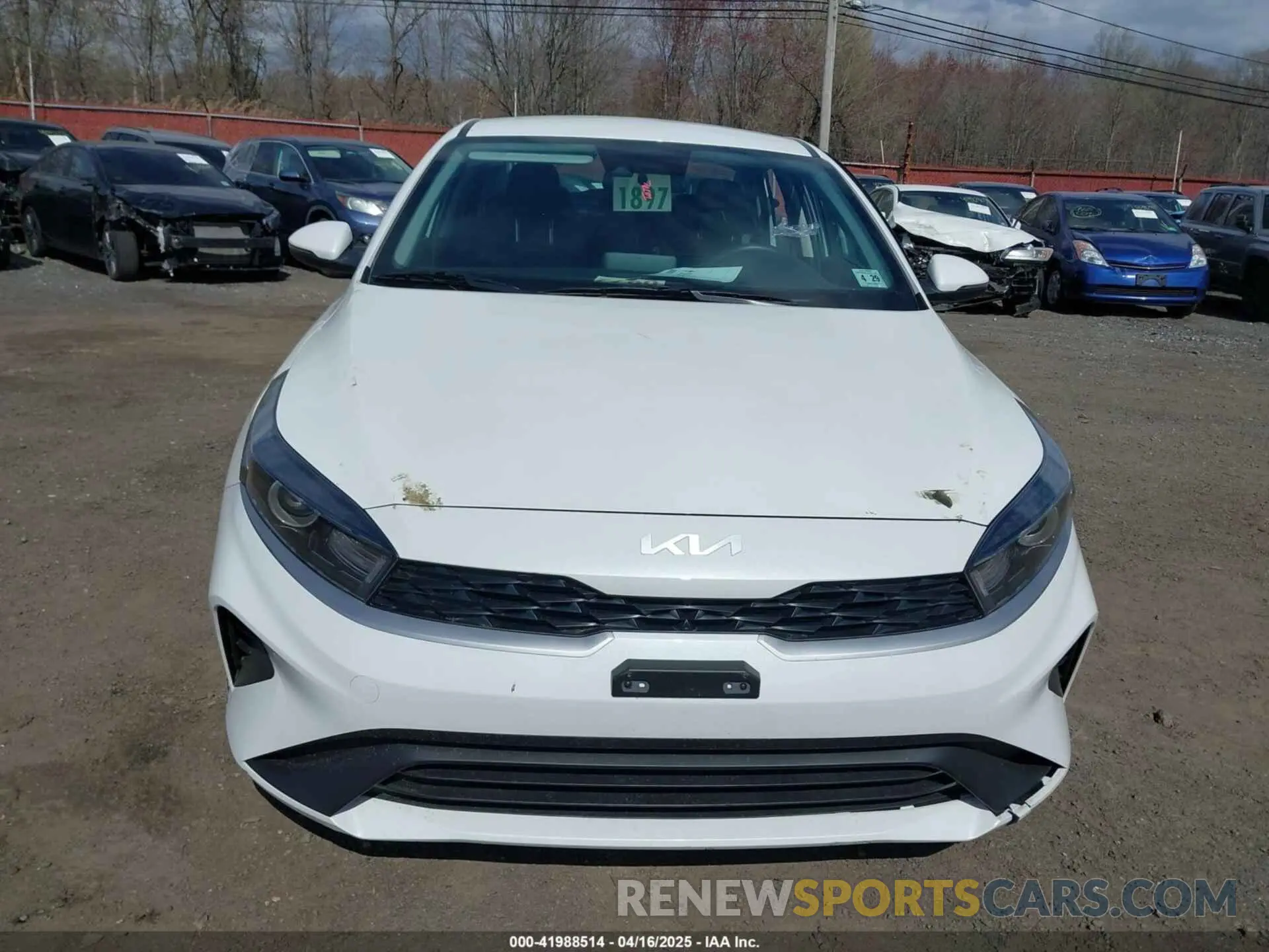 12 fotografías del automóvil dañado 3KPF24AD0RE706791 KIA FORTE 2024