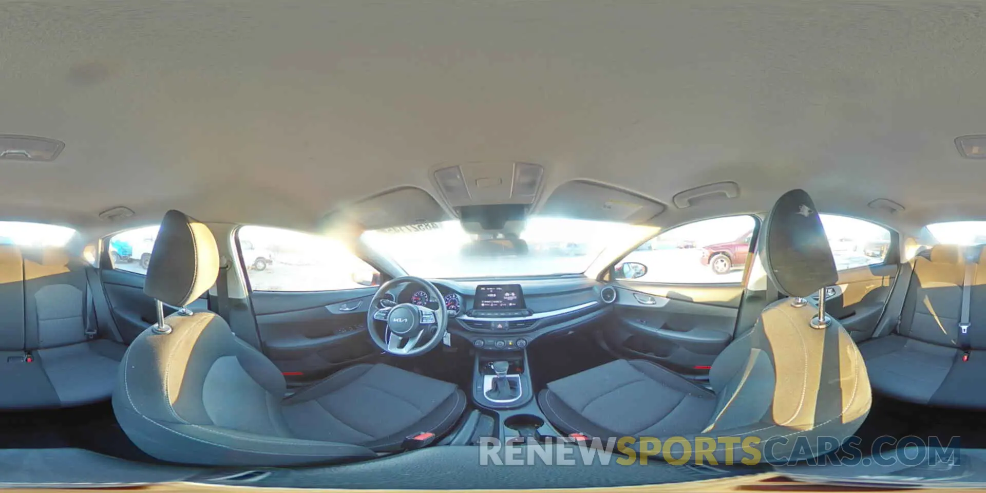 12 fotografías del automóvil dañado 3KPF24AD0RE710274 KIA FORTE 2024