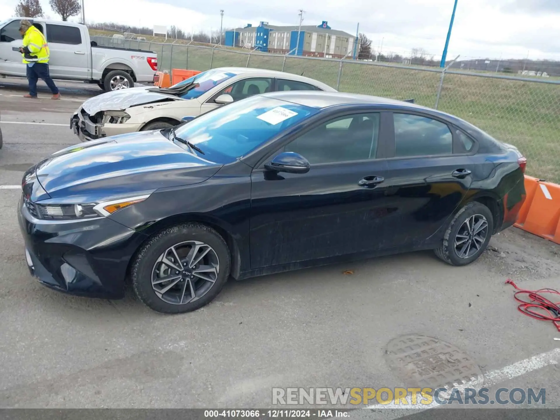14 fotografías del automóvil dañado 3KPF24AD0RE714776 KIA FORTE 2024
