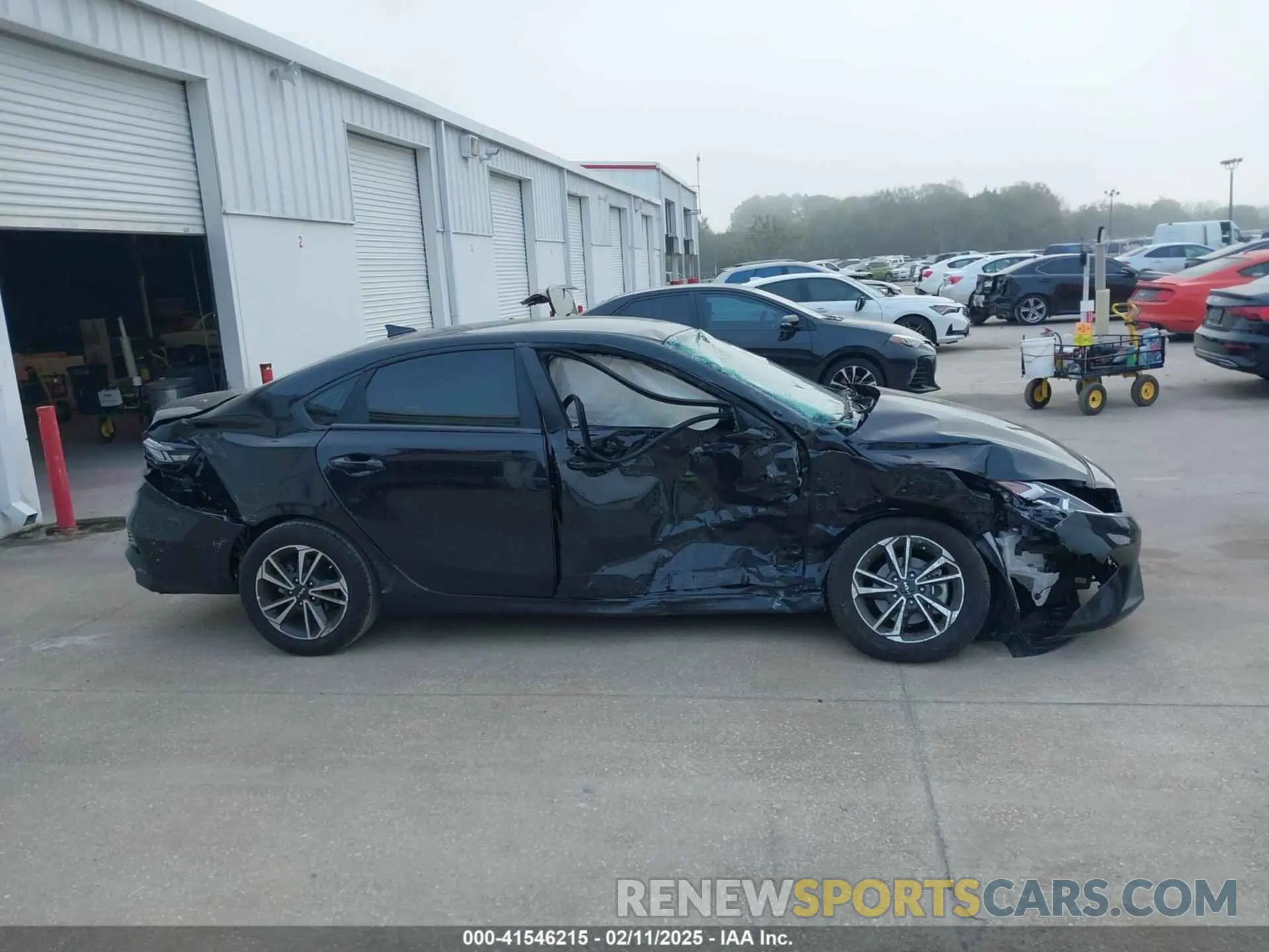 13 fotografías del automóvil dañado 3KPF24AD0RE735692 KIA FORTE 2024