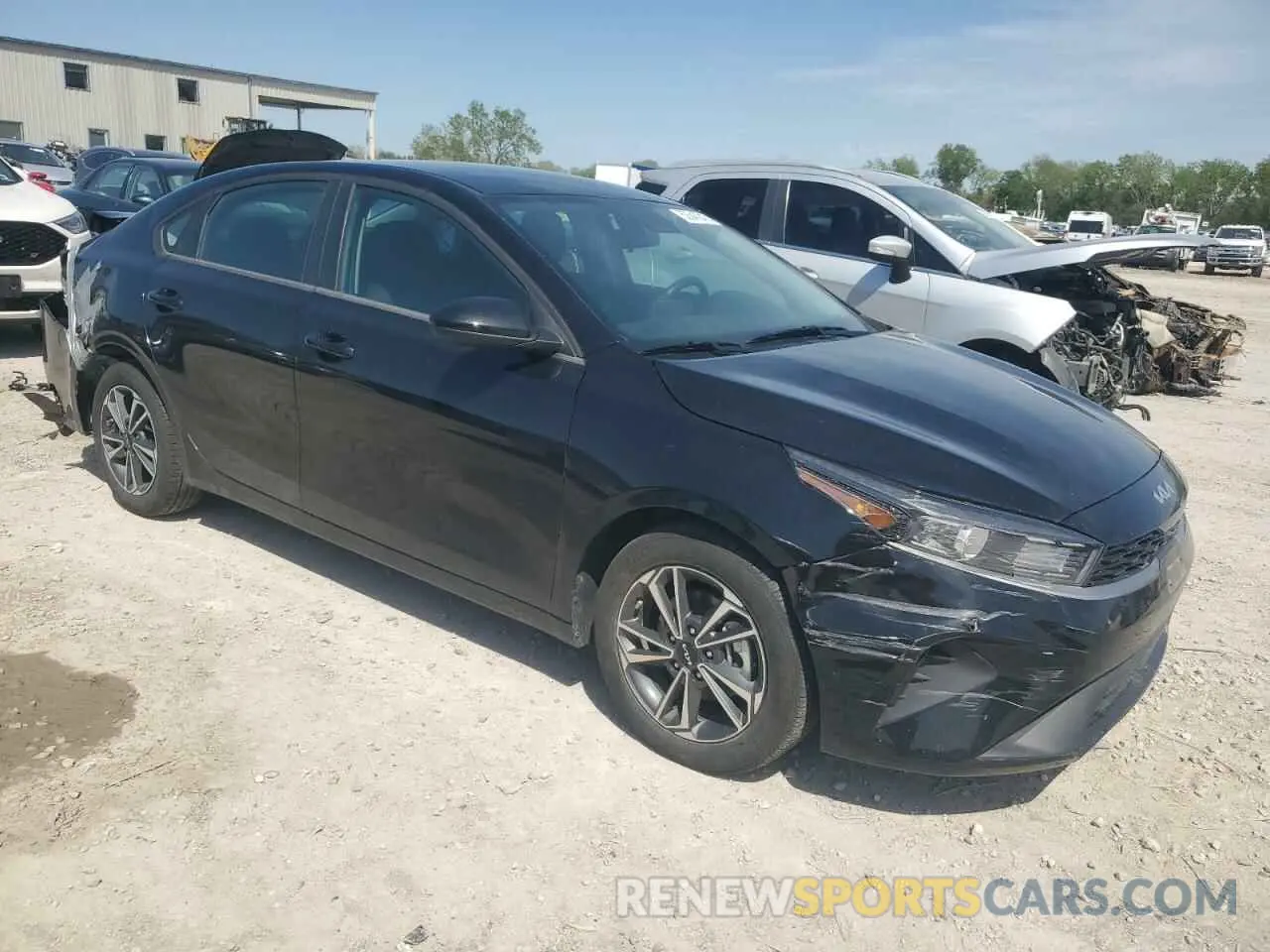 4 fotografías del automóvil dañado 3KPF24AD0RE759104 KIA FORTE 2024