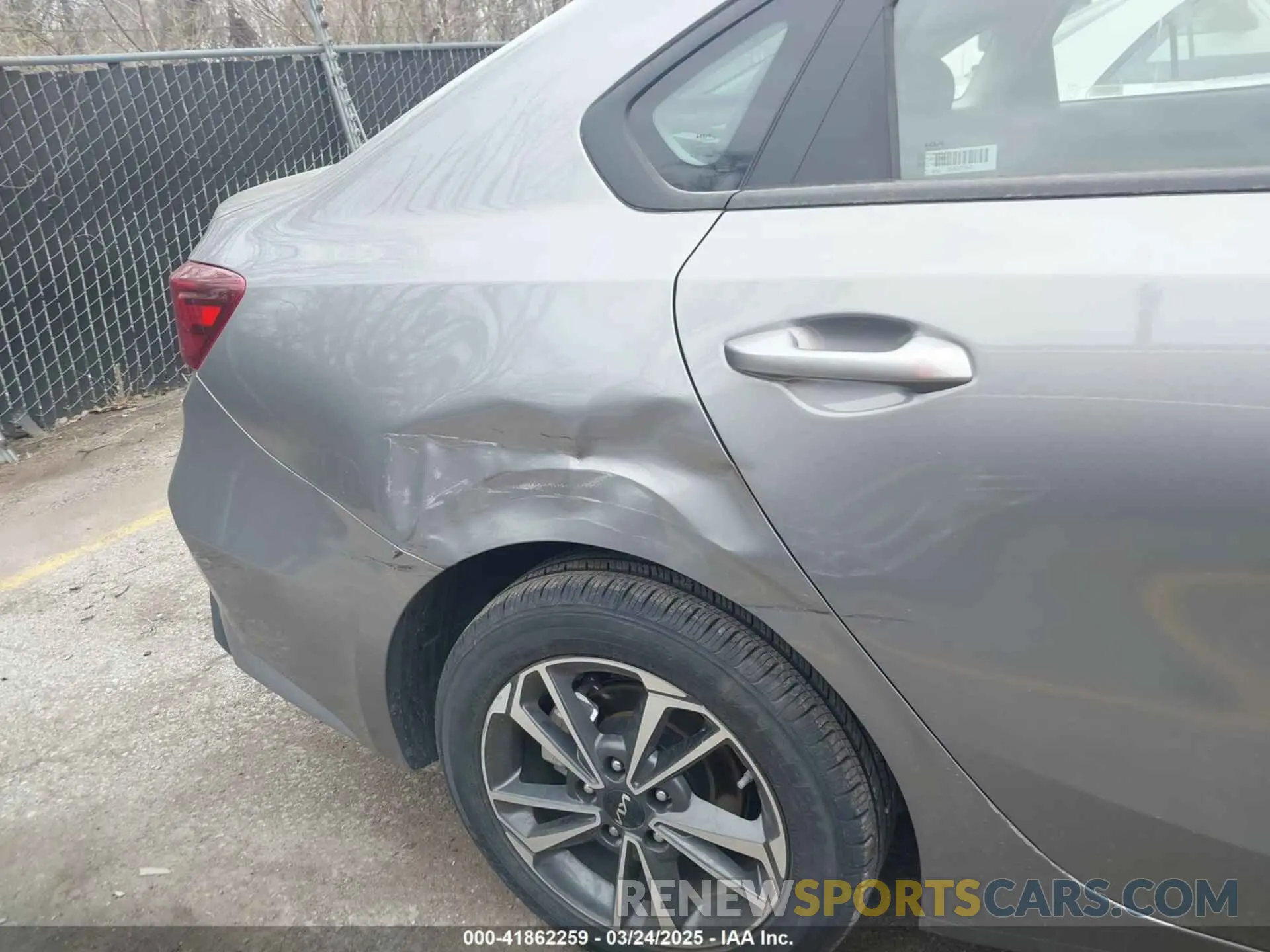 6 fotografías del automóvil dañado 3KPF24AD0RE764643 KIA FORTE 2024