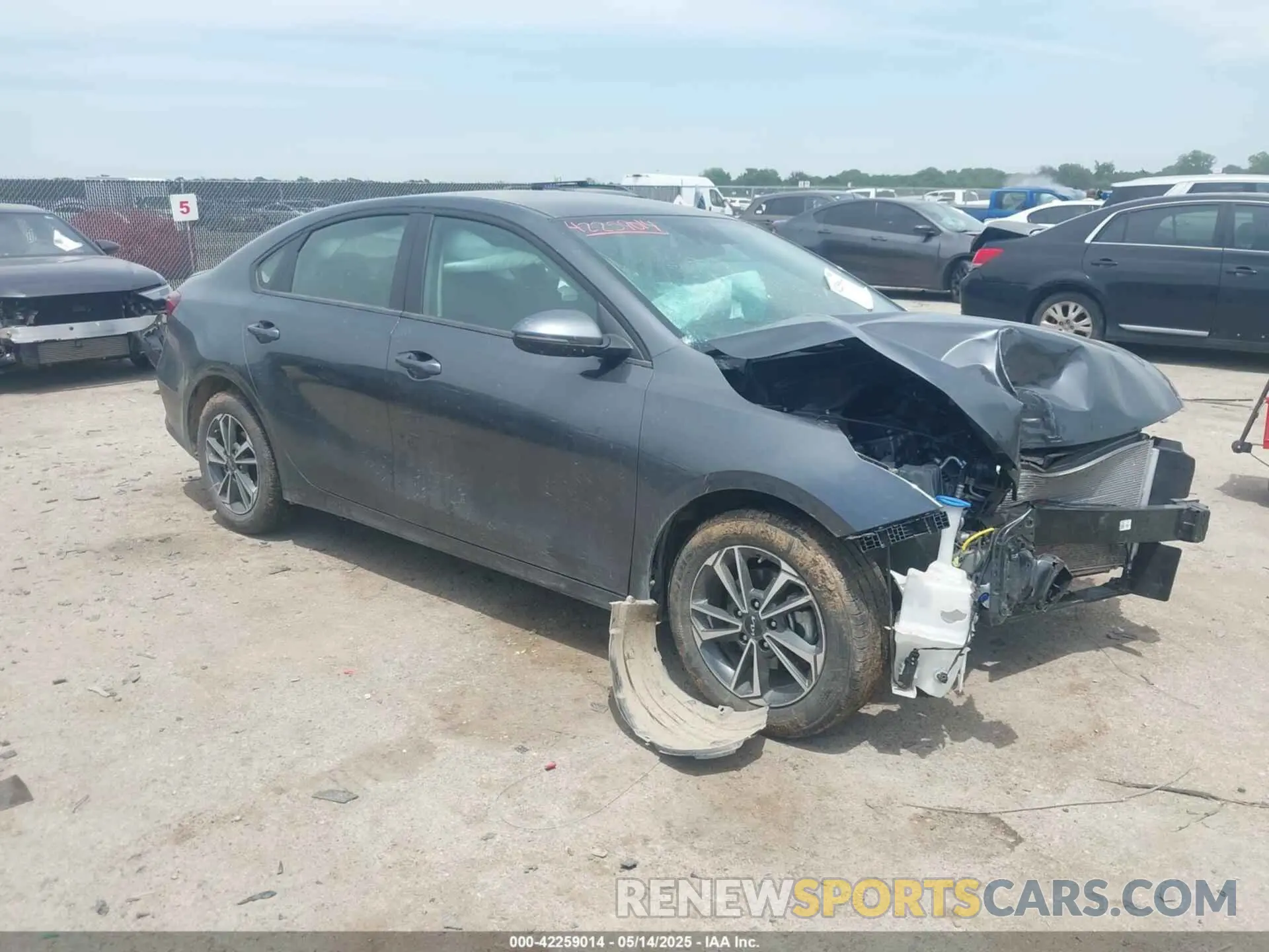 1 fotografías del automóvil dañado 3KPF24AD0RE771303 KIA FORTE 2024