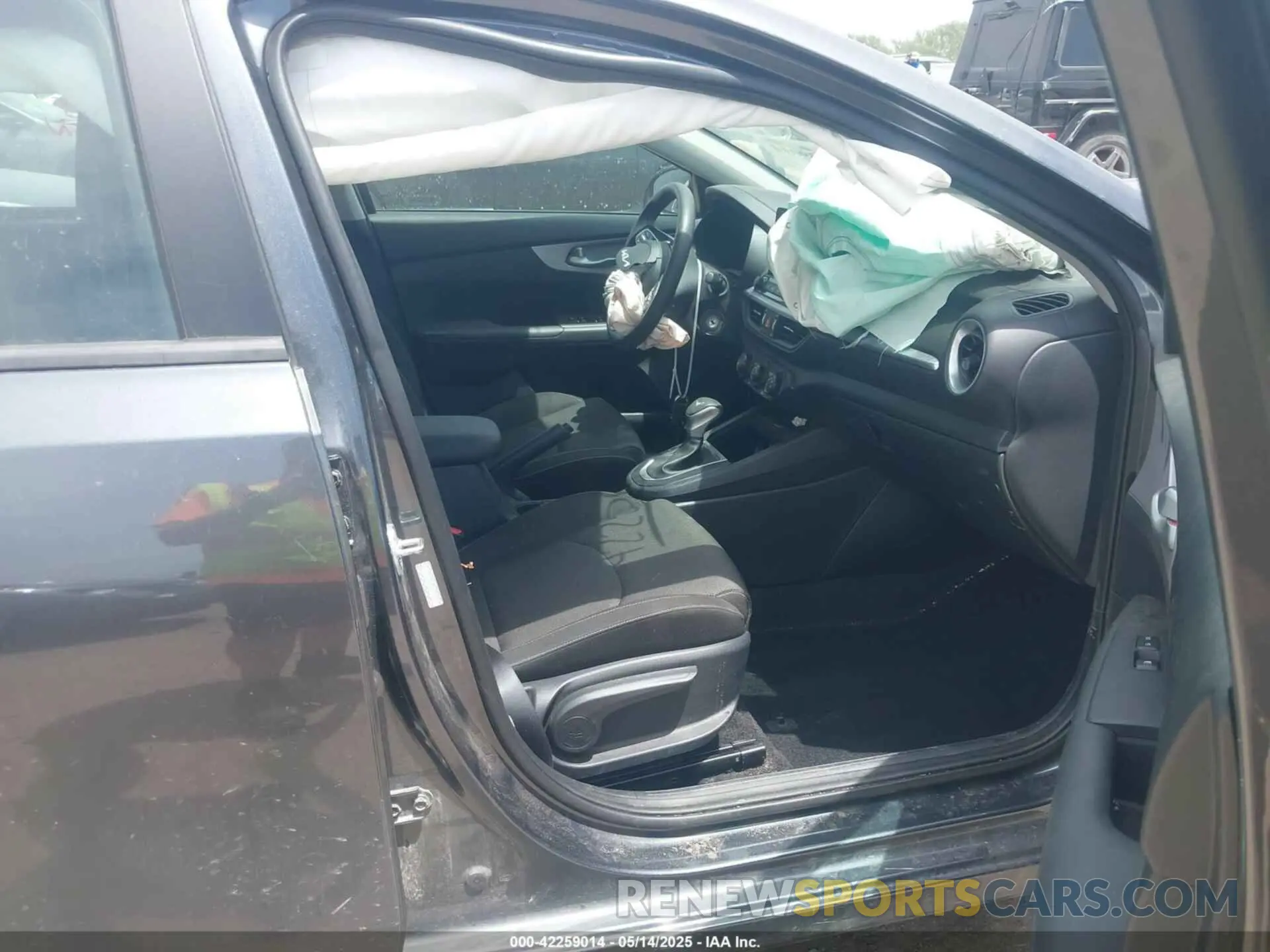 5 fotografías del automóvil dañado 3KPF24AD0RE771303 KIA FORTE 2024
