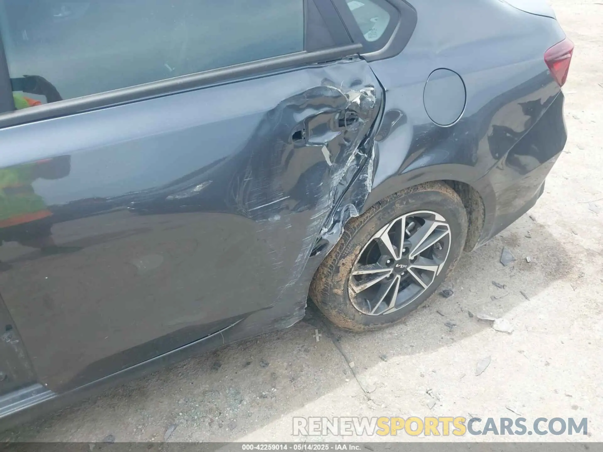 6 fotografías del automóvil dañado 3KPF24AD0RE771303 KIA FORTE 2024