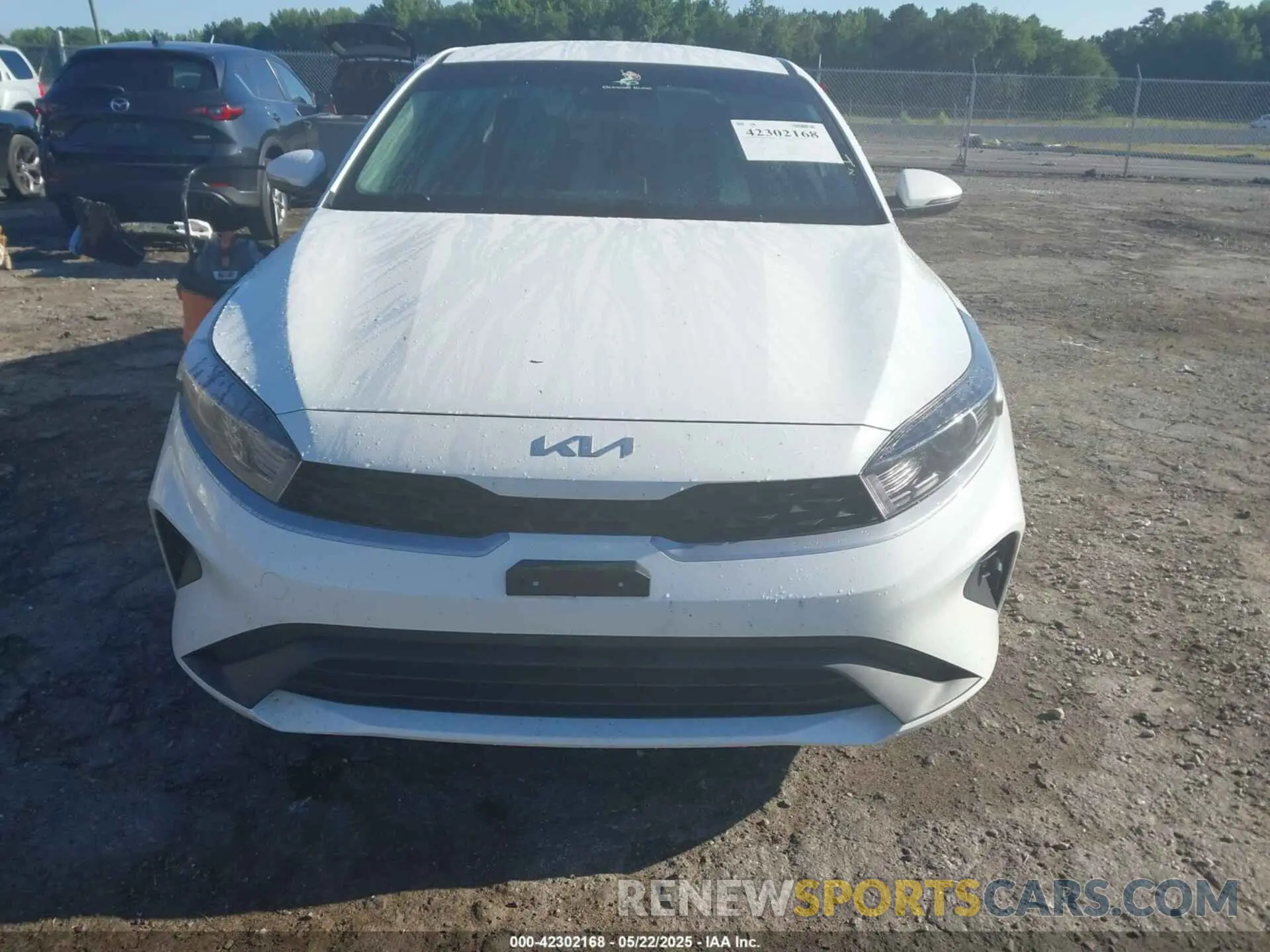 12 fotografías del automóvil dañado 3KPF24AD0RE778218 KIA FORTE 2024