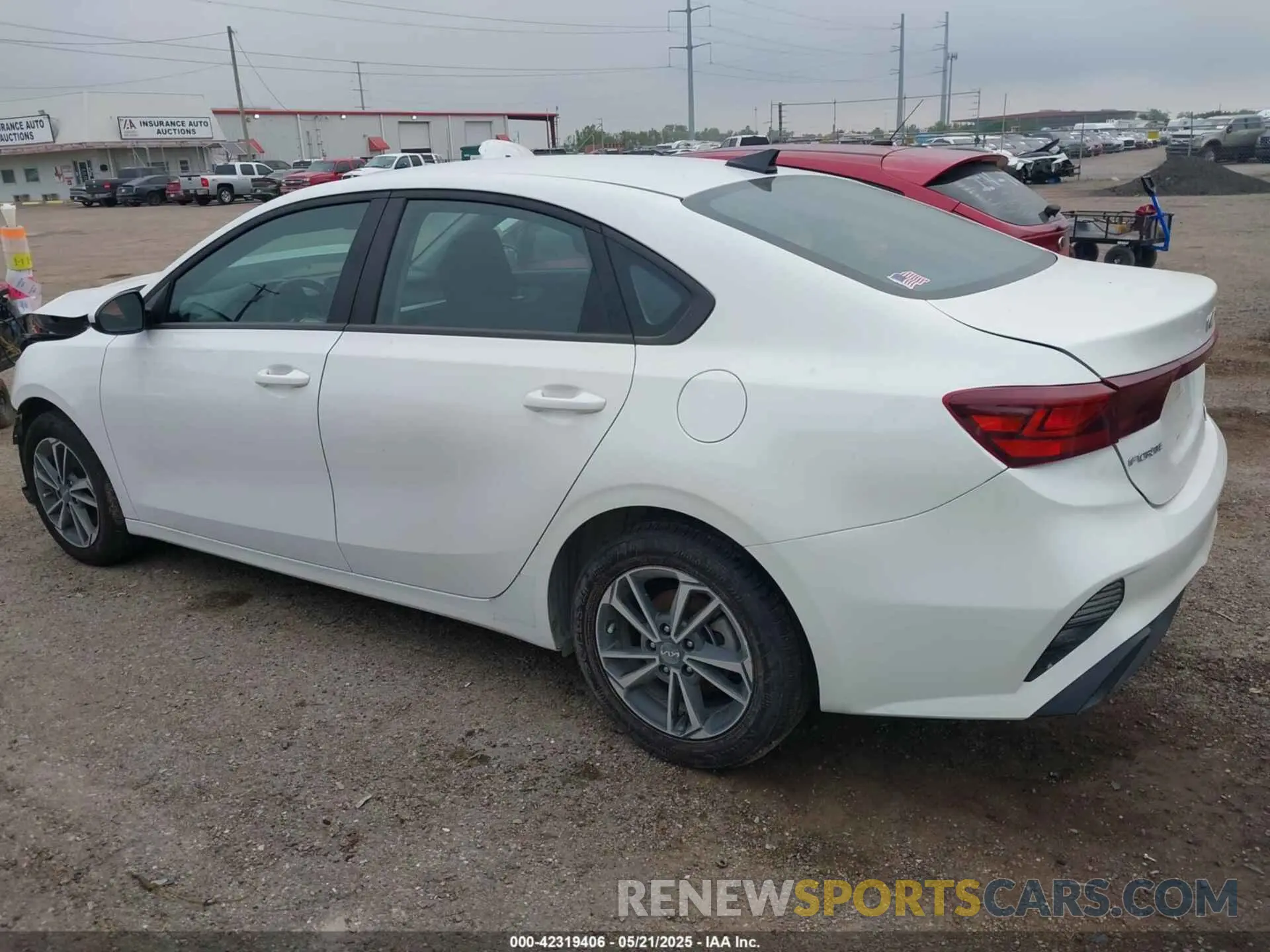 15 fotografías del automóvil dañado 3KPF24AD0RE782883 KIA FORTE 2024