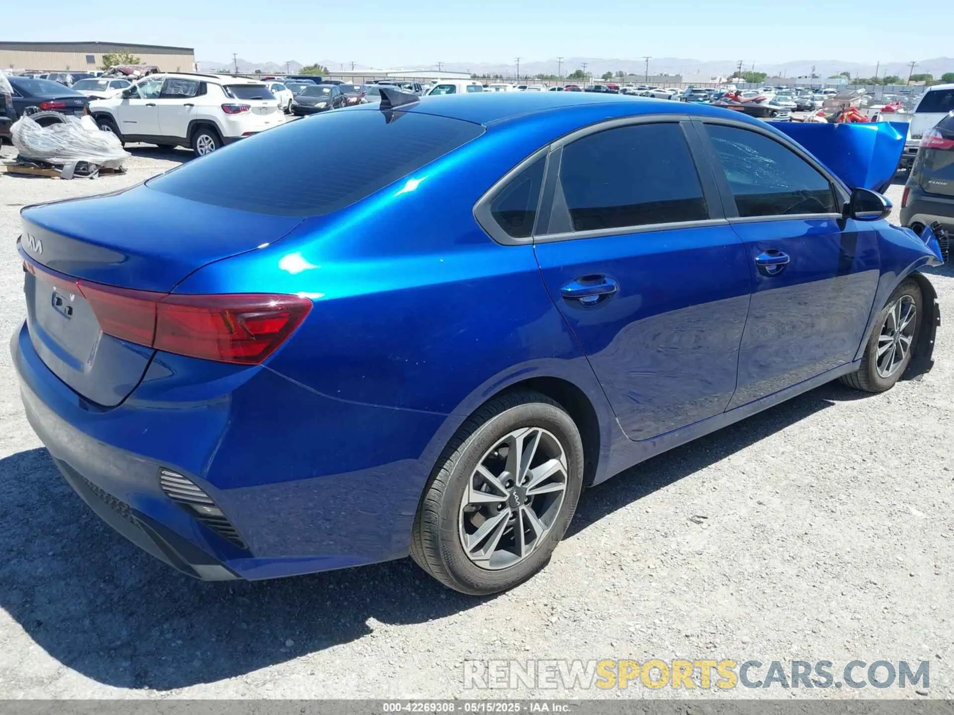 4 fotografías del automóvil dañado 3KPF24AD0RE796833 KIA FORTE 2024