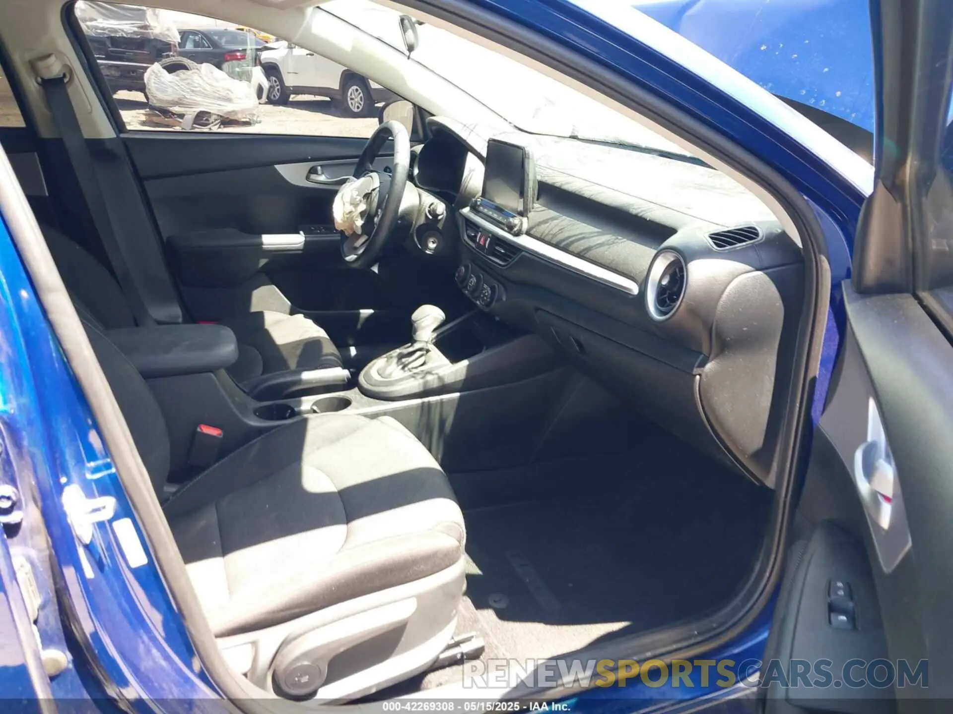 5 fotografías del automóvil dañado 3KPF24AD0RE796833 KIA FORTE 2024