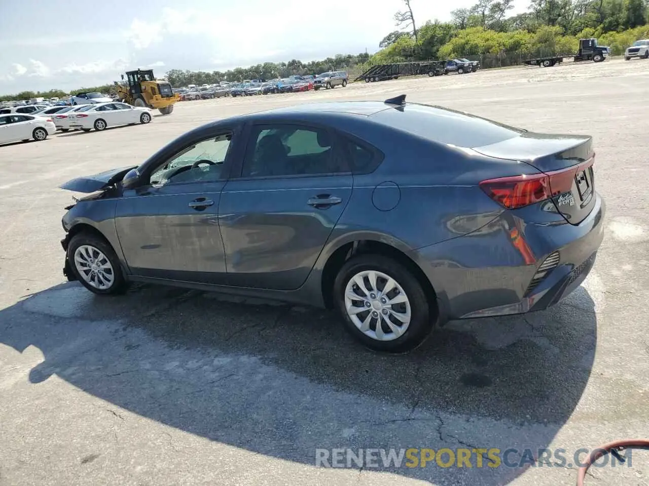 2 fotografías del automóvil dañado 3KPF24AD0RE821875 KIA FORTE 2024