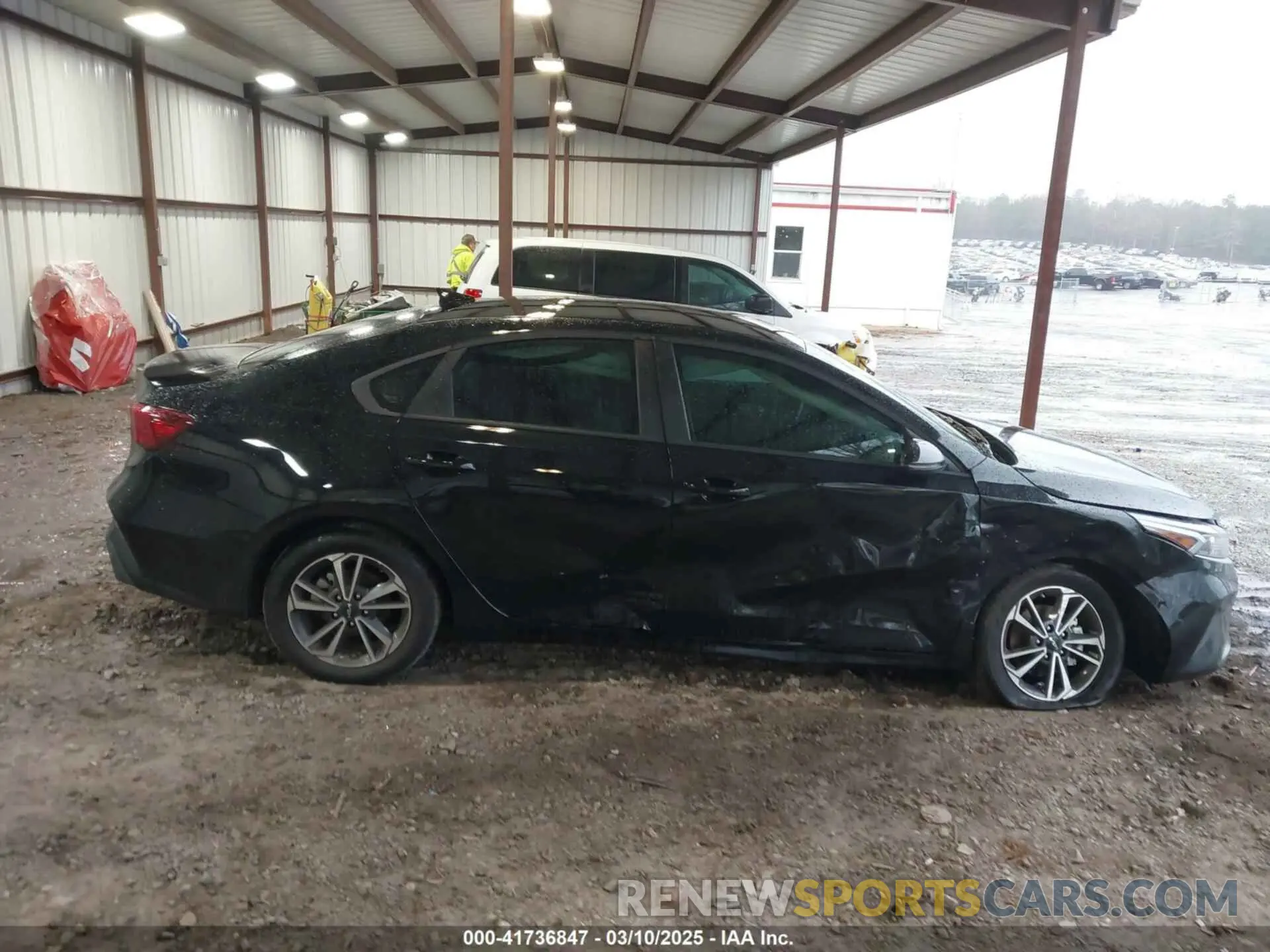13 fotografías del automóvil dañado 3KPF24AD0RE823948 KIA FORTE 2024