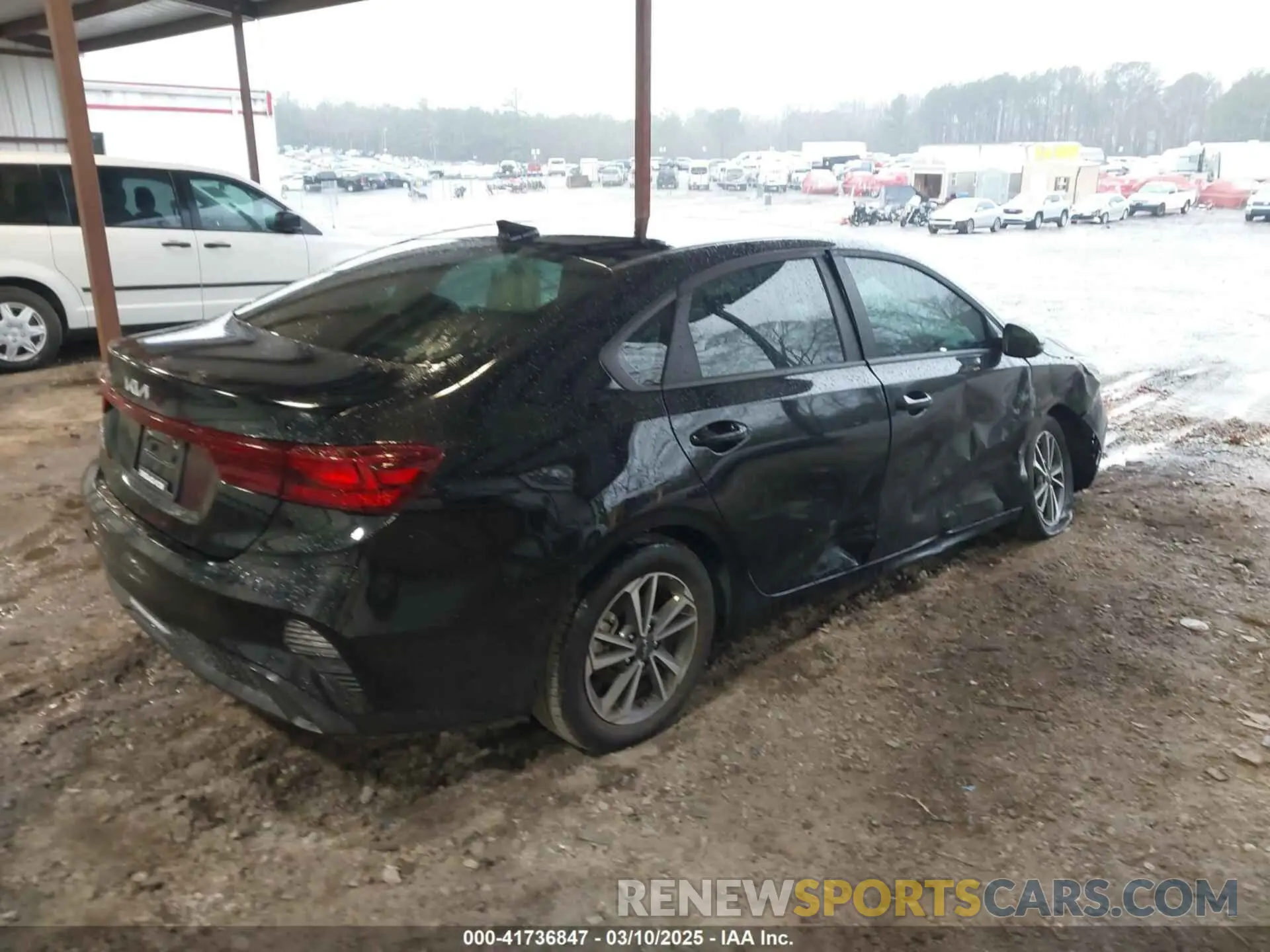 4 fotografías del automóvil dañado 3KPF24AD0RE823948 KIA FORTE 2024