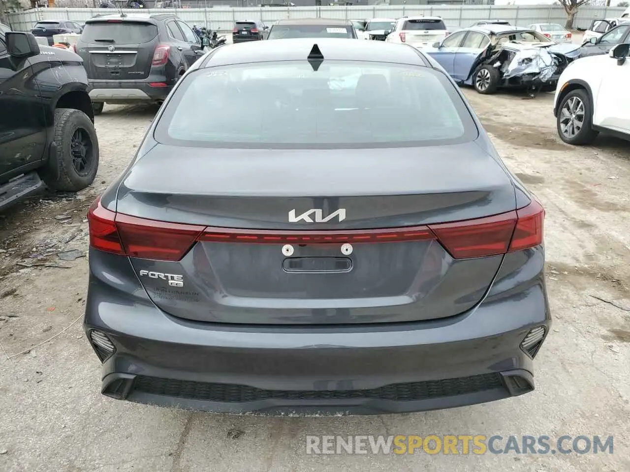 6 fotografías del automóvil dañado 3KPF24AD0RE824386 KIA FORTE 2024