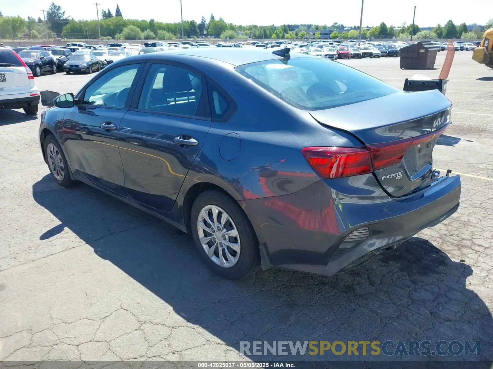 3 fotografías del automóvil dañado 3KPF24AD1RE695297 KIA FORTE 2024