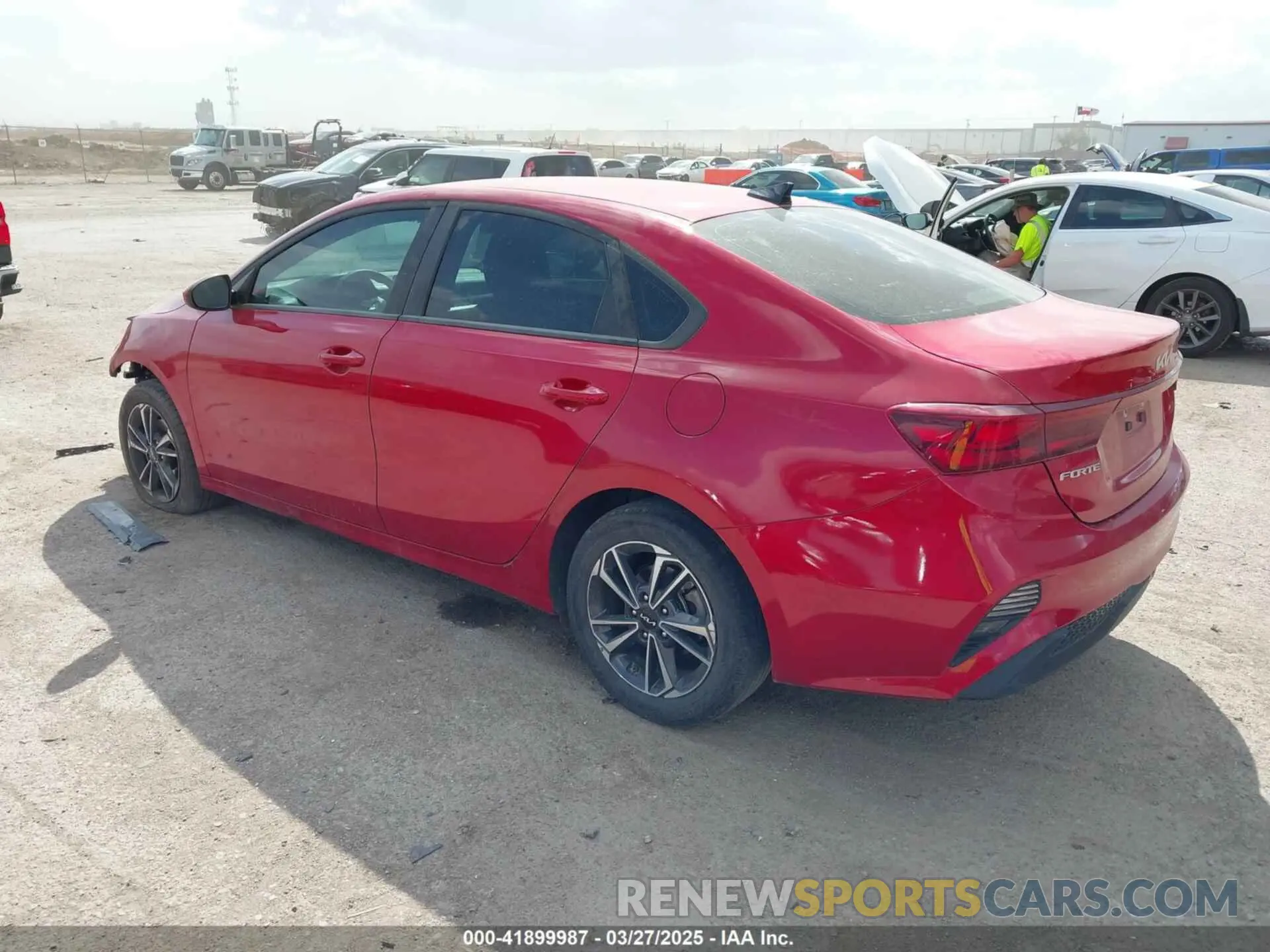 3 fotografías del automóvil dañado 3KPF24AD1RE712616 KIA FORTE 2024