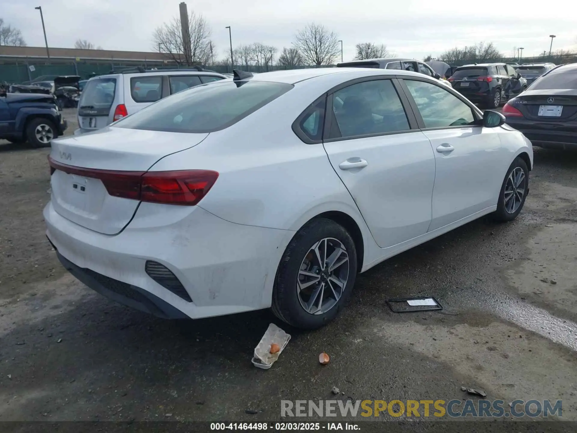 4 fotografías del automóvil dañado 3KPF24AD1RE719081 KIA FORTE 2024