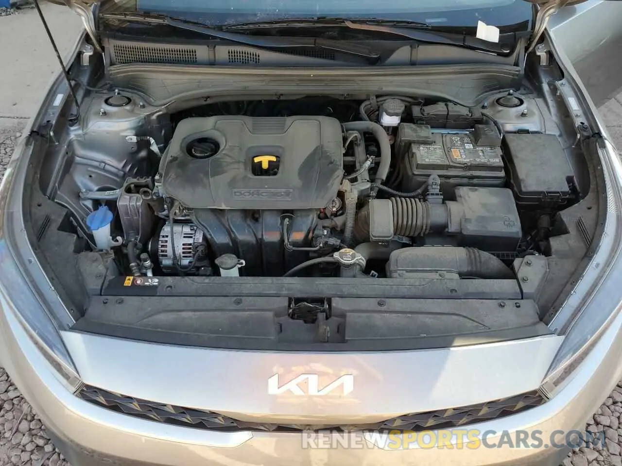 12 fotografías del automóvil dañado 3KPF24AD1RE723342 KIA FORTE 2024
