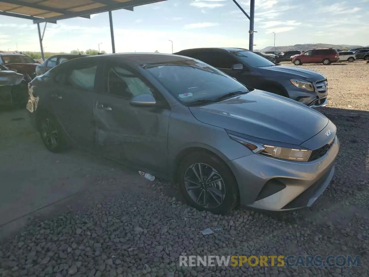 4 fotografías del automóvil dañado 3KPF24AD1RE723342 KIA FORTE 2024