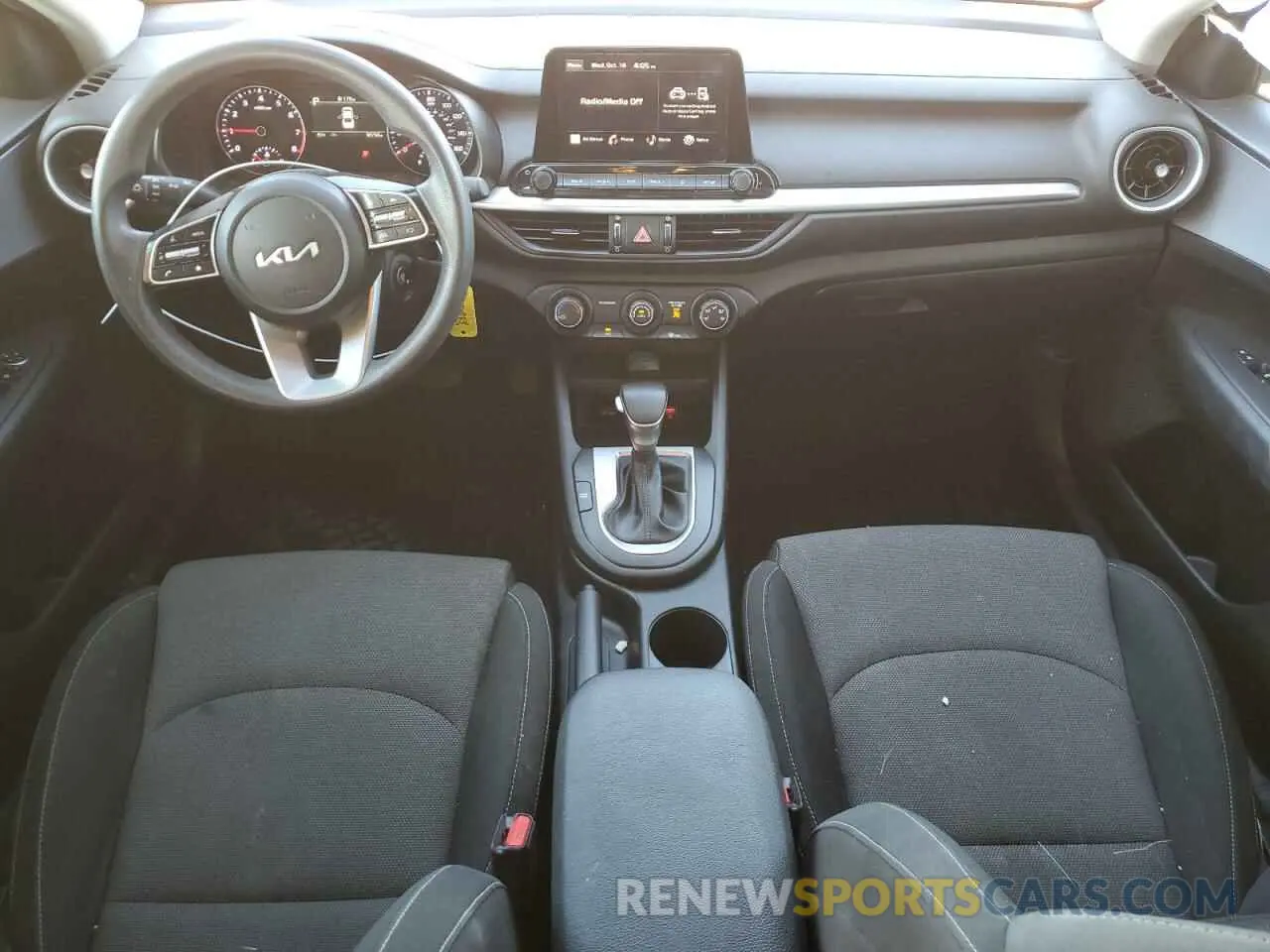 8 fotografías del automóvil dañado 3KPF24AD1RE723342 KIA FORTE 2024