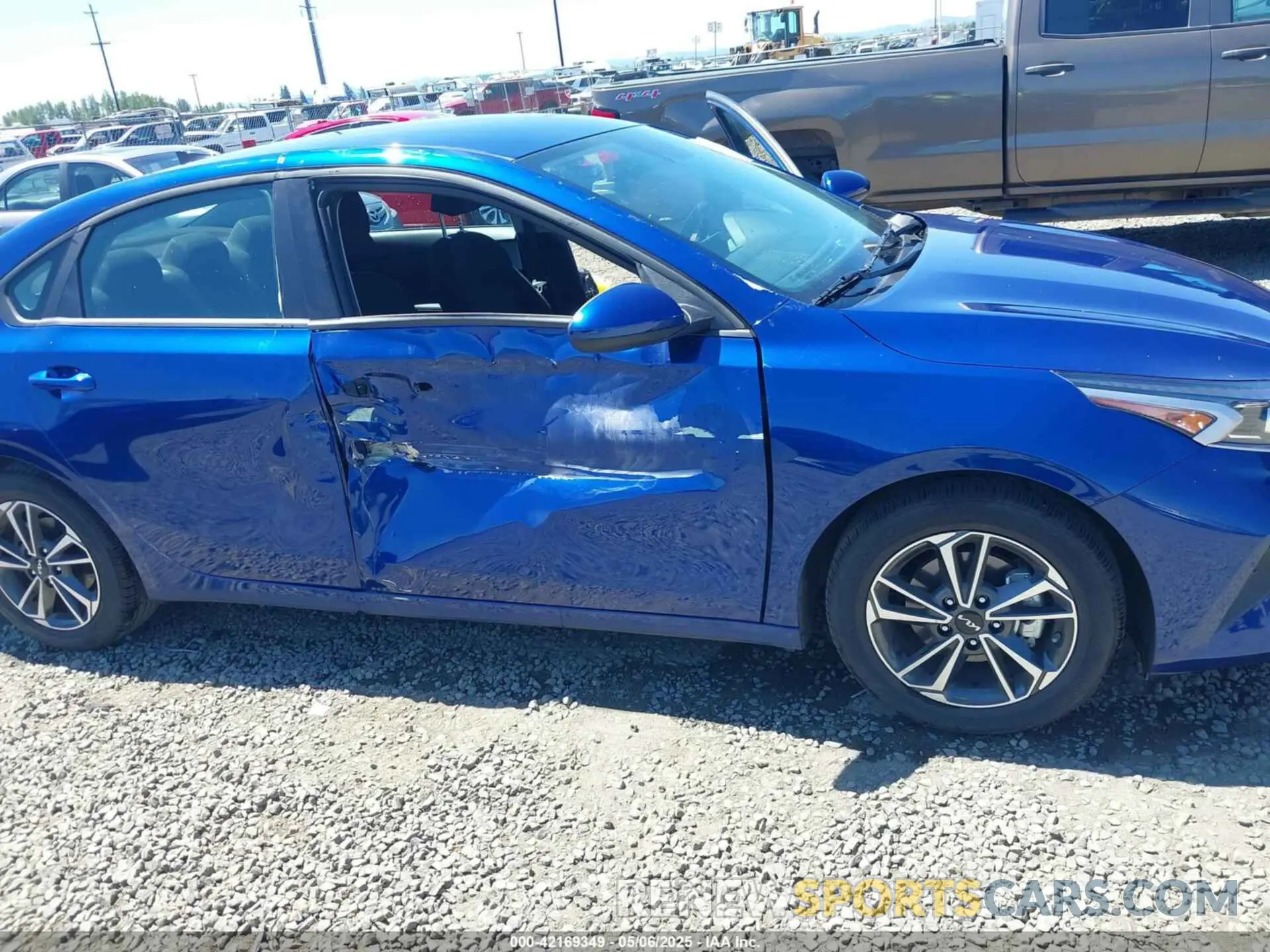 6 fotografías del automóvil dañado 3KPF24AD1RE742764 KIA FORTE 2024