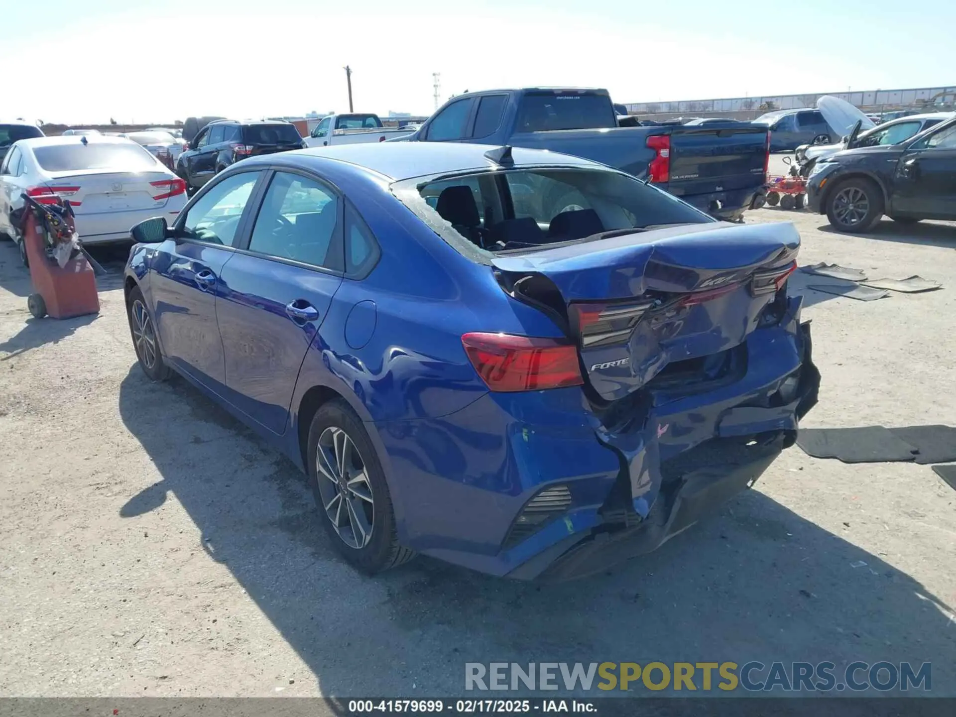 3 fotografías del automóvil dañado 3KPF24AD1RE781063 KIA FORTE 2024