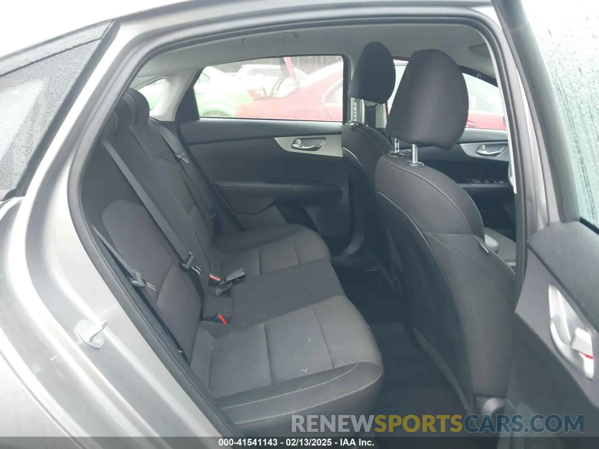 8 fotografías del automóvil dañado 3KPF24AD1RE789888 KIA FORTE 2024