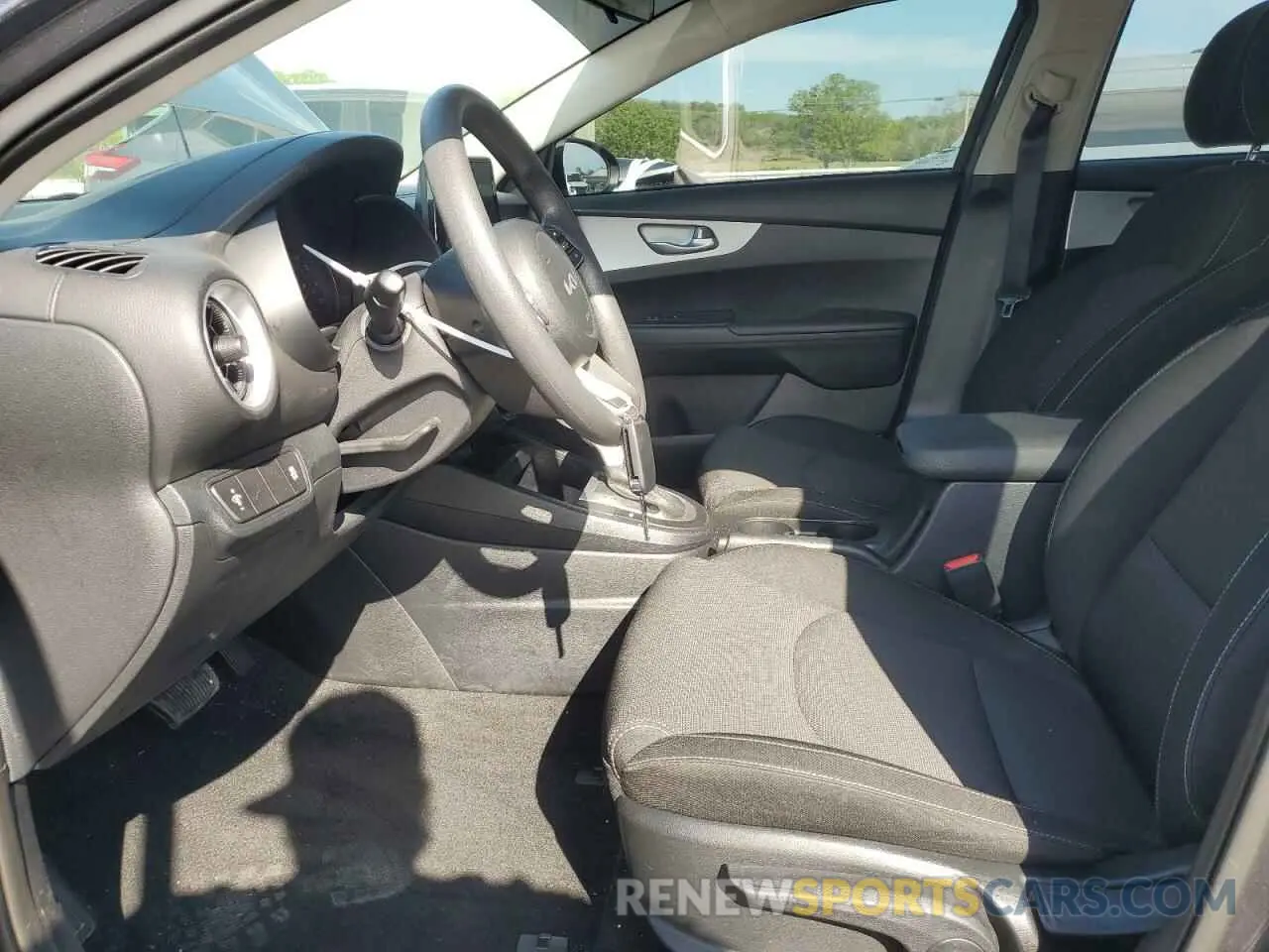 7 fotografías del automóvil dañado 3KPF24AD1RE816653 KIA FORTE 2024