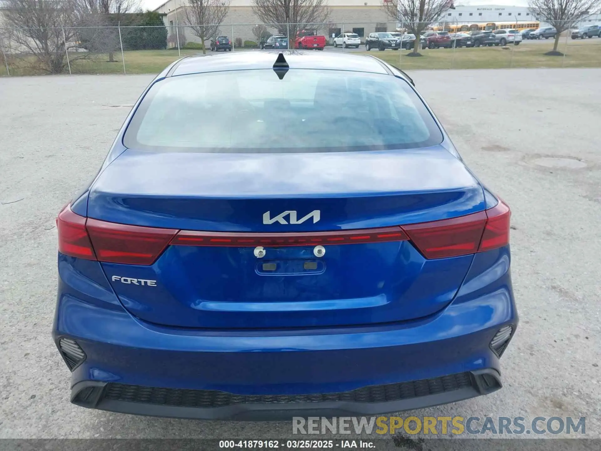 16 fotografías del automóvil dañado 3KPF24AD2RE723754 KIA FORTE 2024