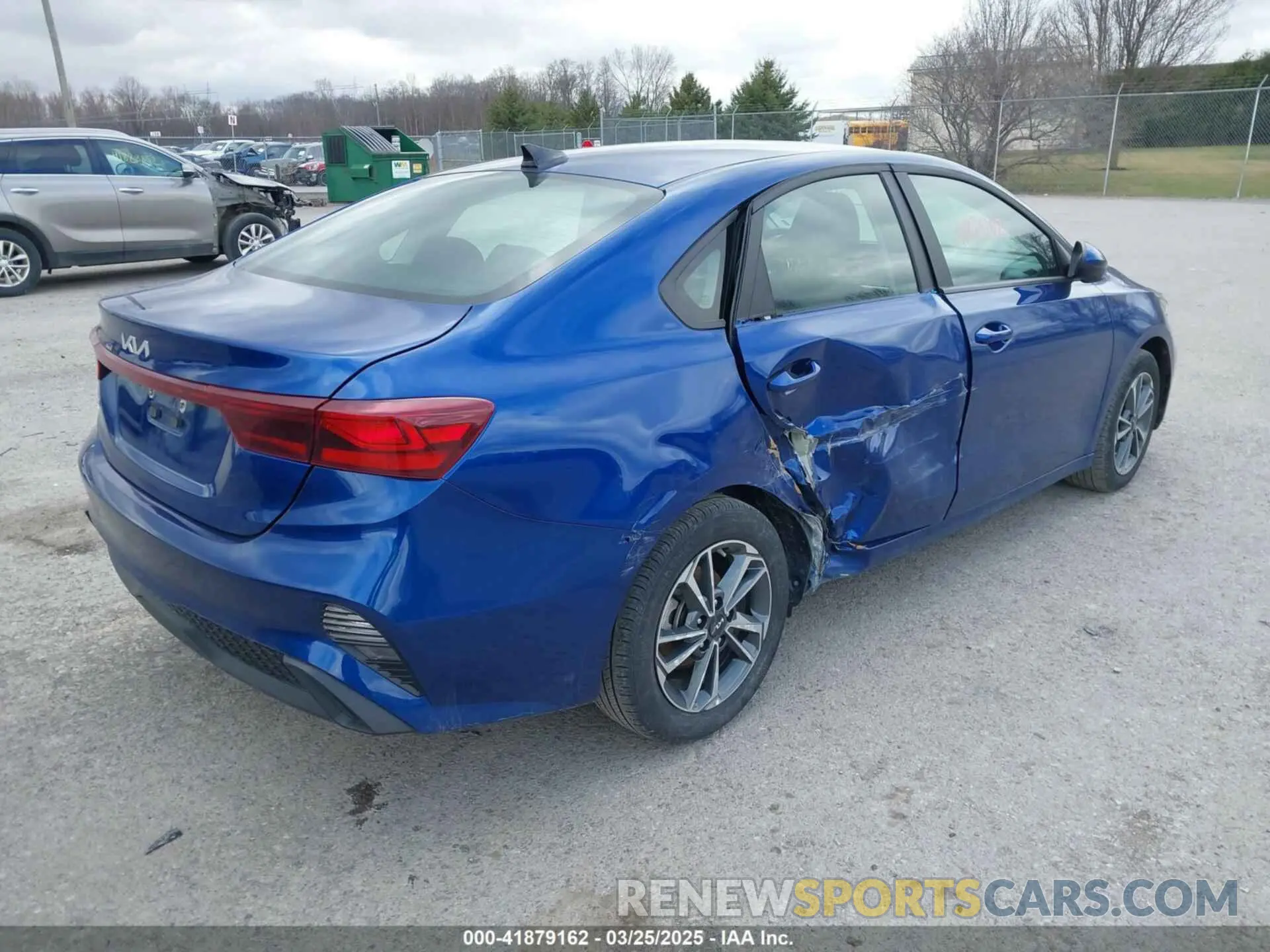 4 fotografías del automóvil dañado 3KPF24AD2RE723754 KIA FORTE 2024