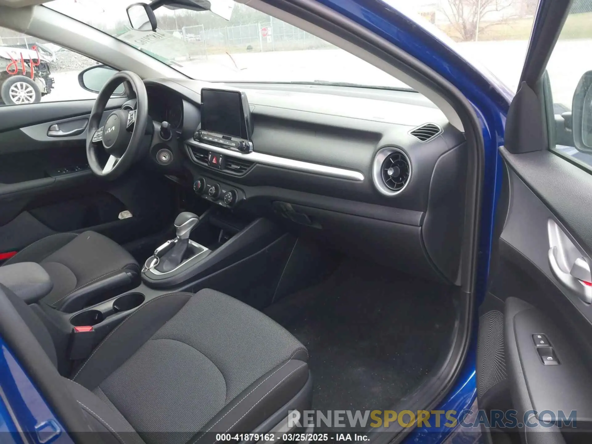 5 fotografías del automóvil dañado 3KPF24AD2RE723754 KIA FORTE 2024