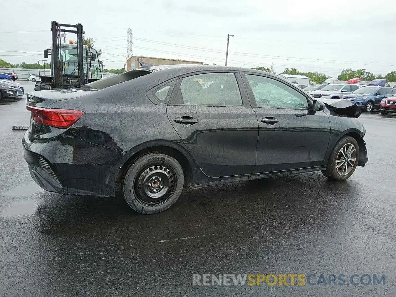 3 fotografías del automóvil dañado 3KPF24AD2RE747231 KIA FORTE 2024