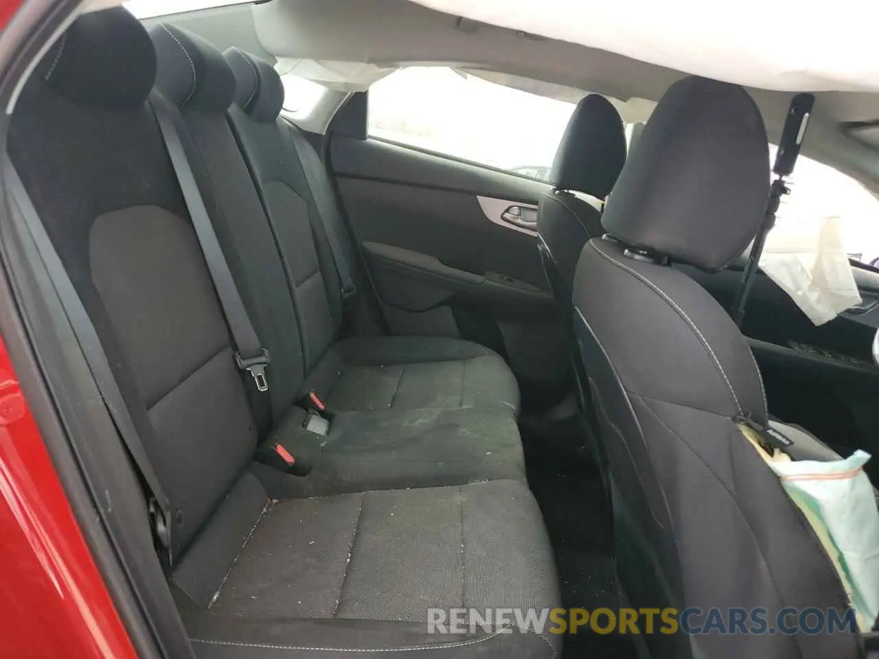 10 fotografías del automóvil dañado 3KPF24AD2RE794355 KIA FORTE 2024