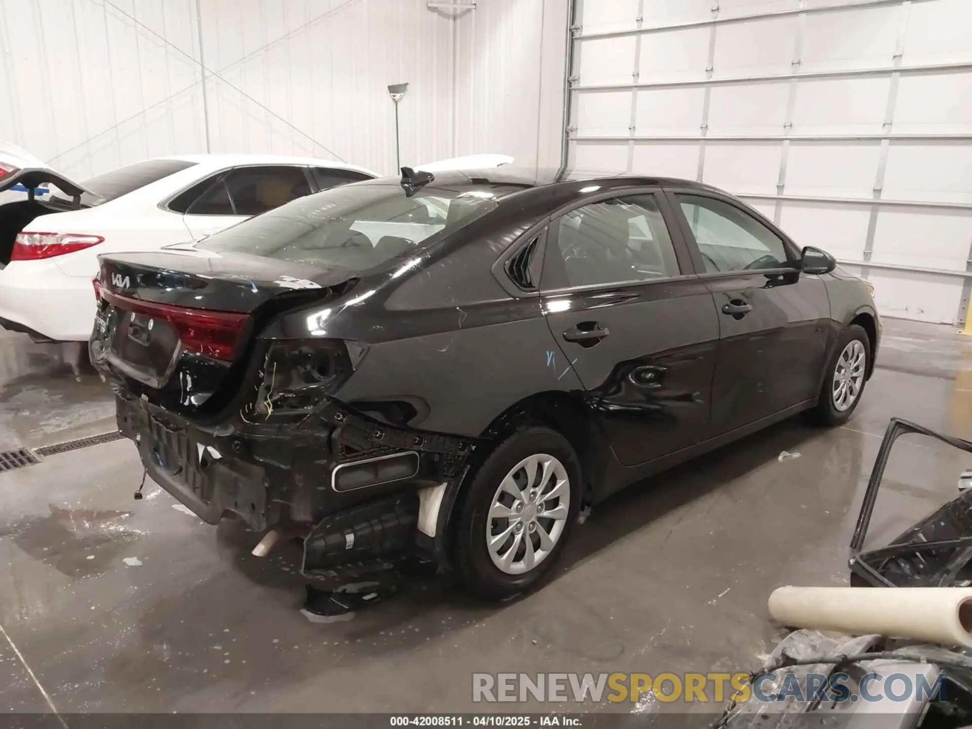 4 fotografías del automóvil dañado 3KPF24AD2RE811915 KIA FORTE 2024