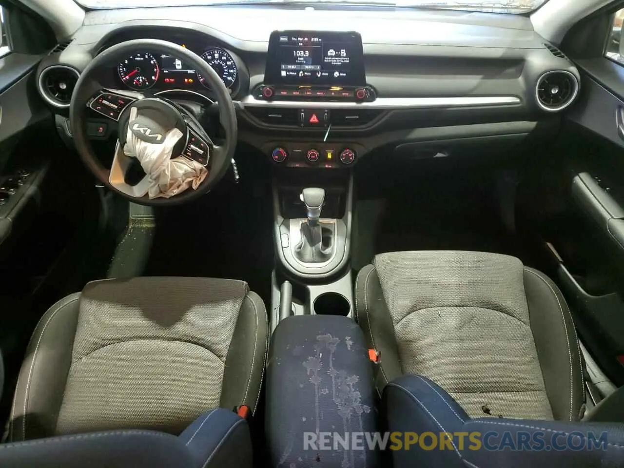 8 fotografías del automóvil dañado 3KPF24AD2RE830688 KIA FORTE 2024