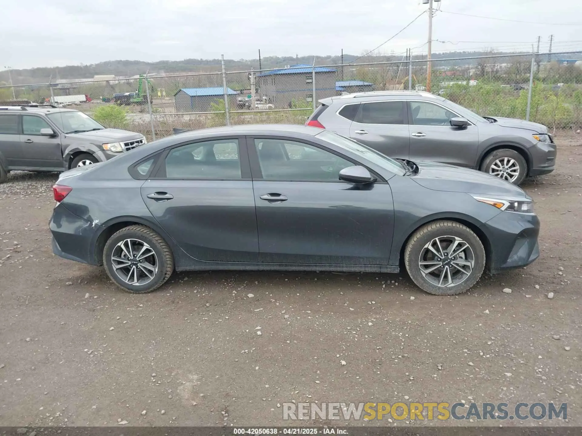 13 fotografías del automóvil dañado 3KPF24AD2RE834627 KIA FORTE 2024
