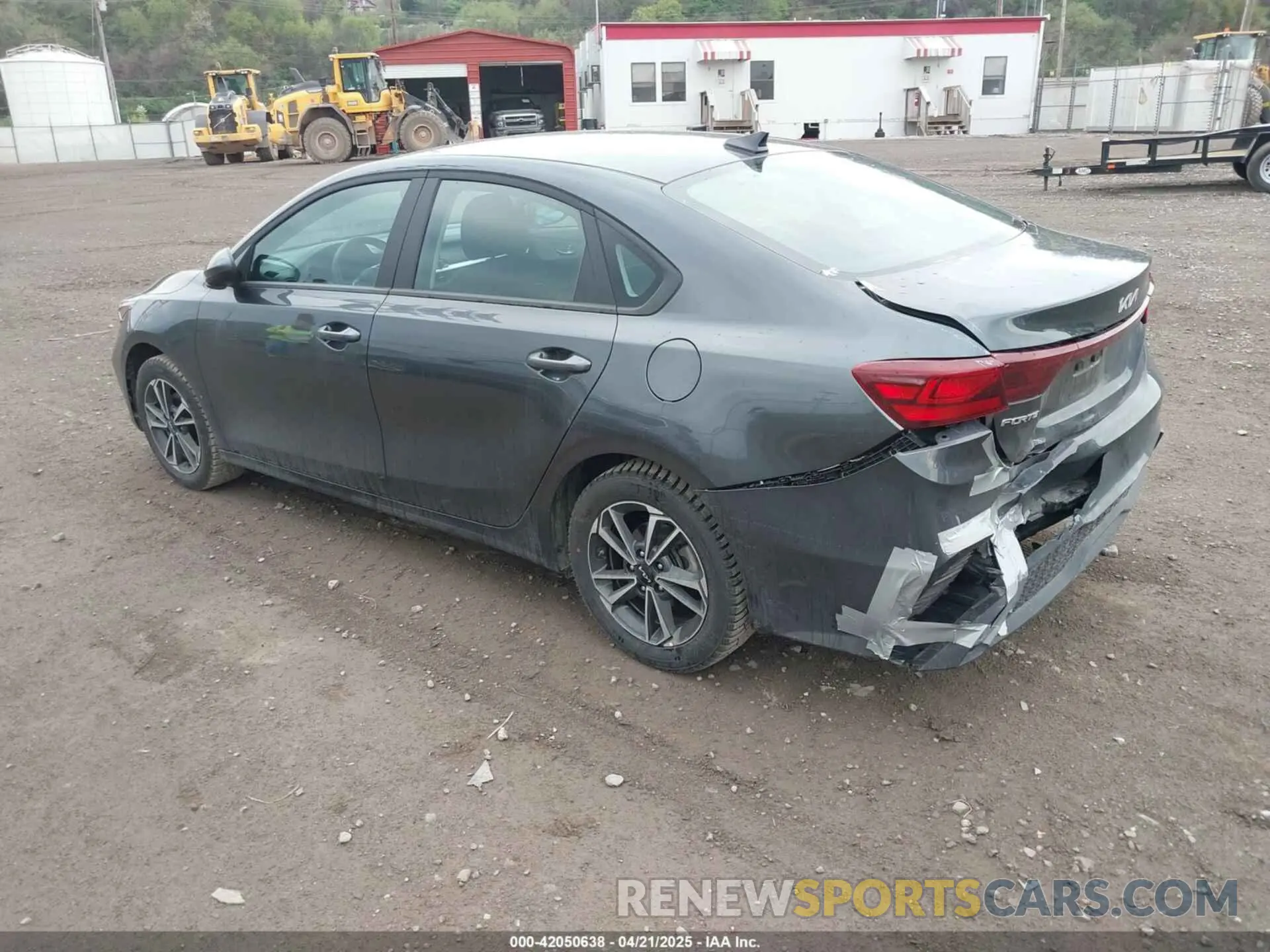 3 fotografías del automóvil dañado 3KPF24AD2RE834627 KIA FORTE 2024