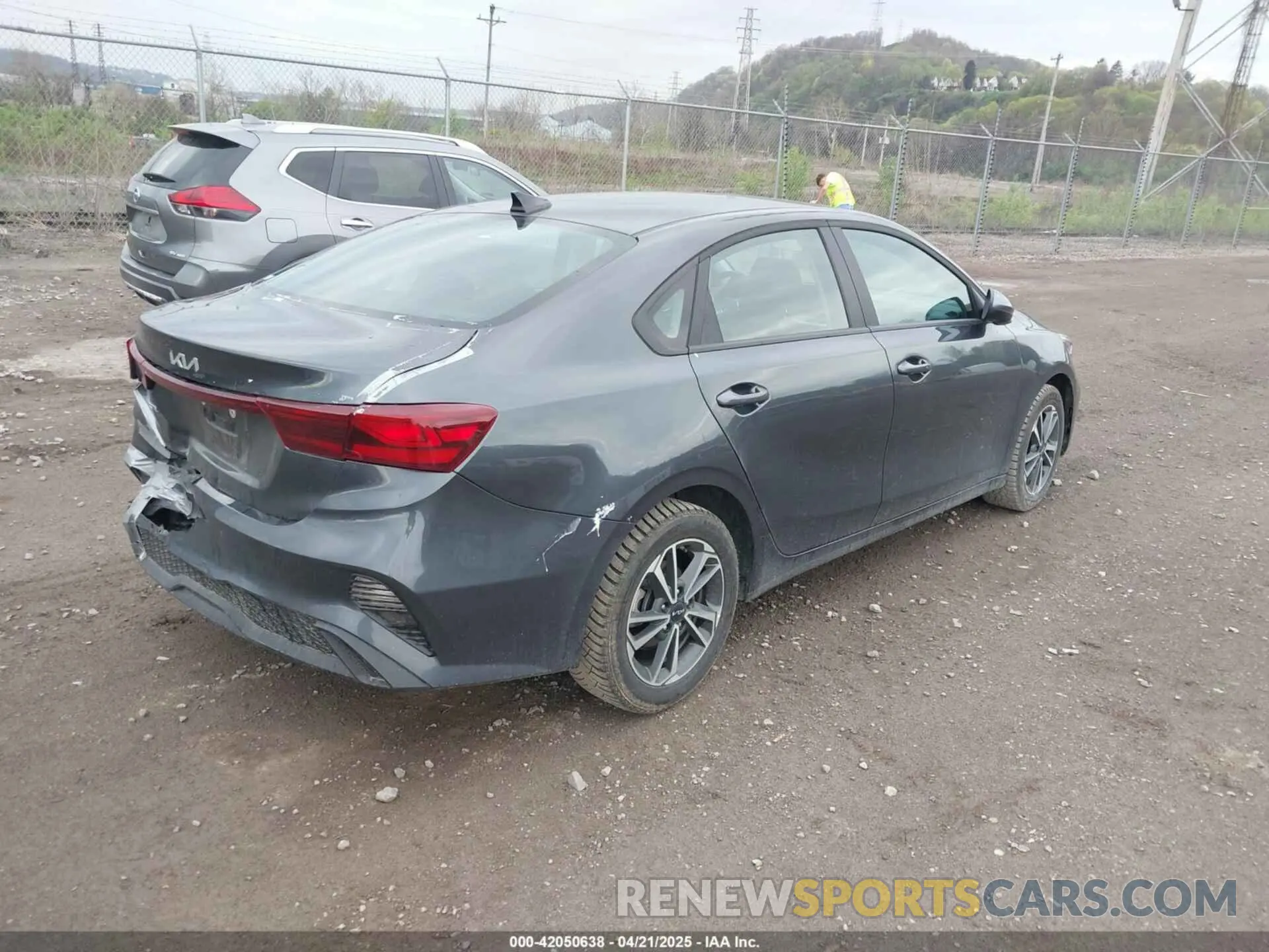 4 fotografías del automóvil dañado 3KPF24AD2RE834627 KIA FORTE 2024