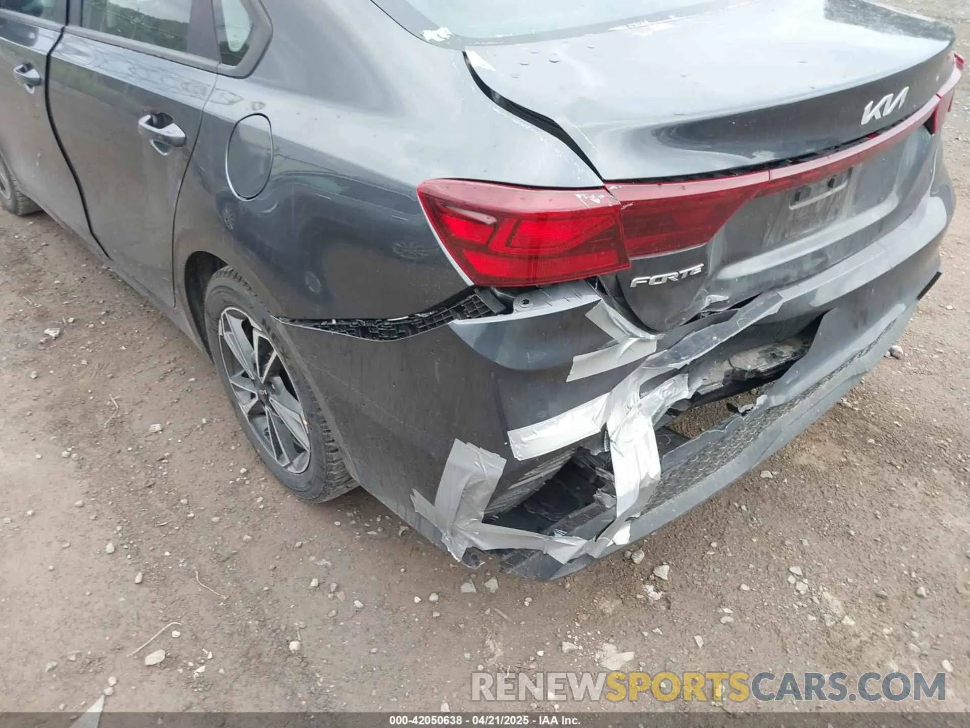 6 fotografías del automóvil dañado 3KPF24AD2RE834627 KIA FORTE 2024