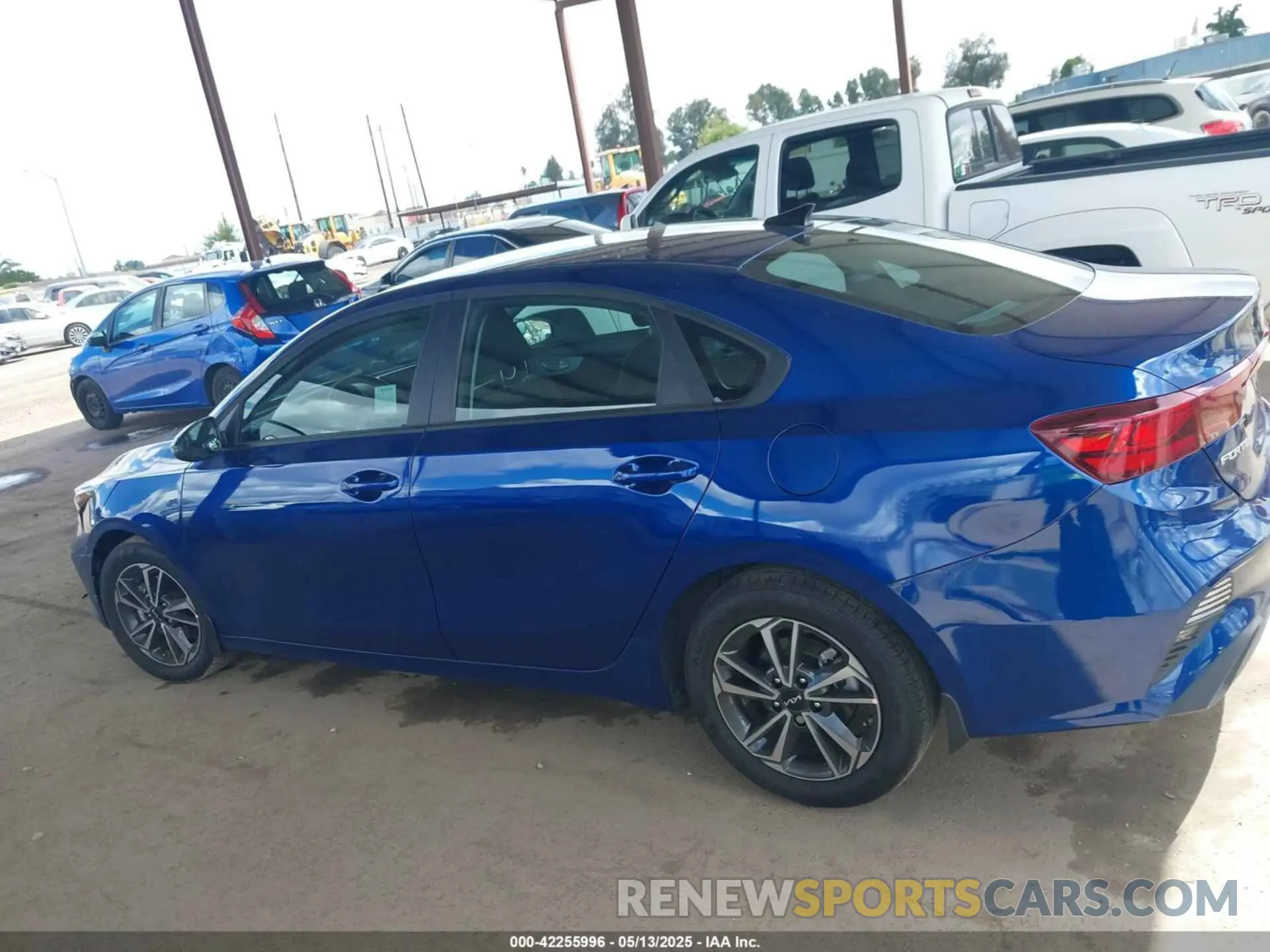14 fotografías del automóvil dañado 3KPF24AD2RE837396 KIA FORTE 2024