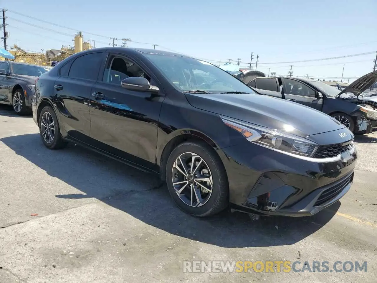 4 fotografías del automóvil dañado 3KPF24AD3RE717882 KIA FORTE 2024