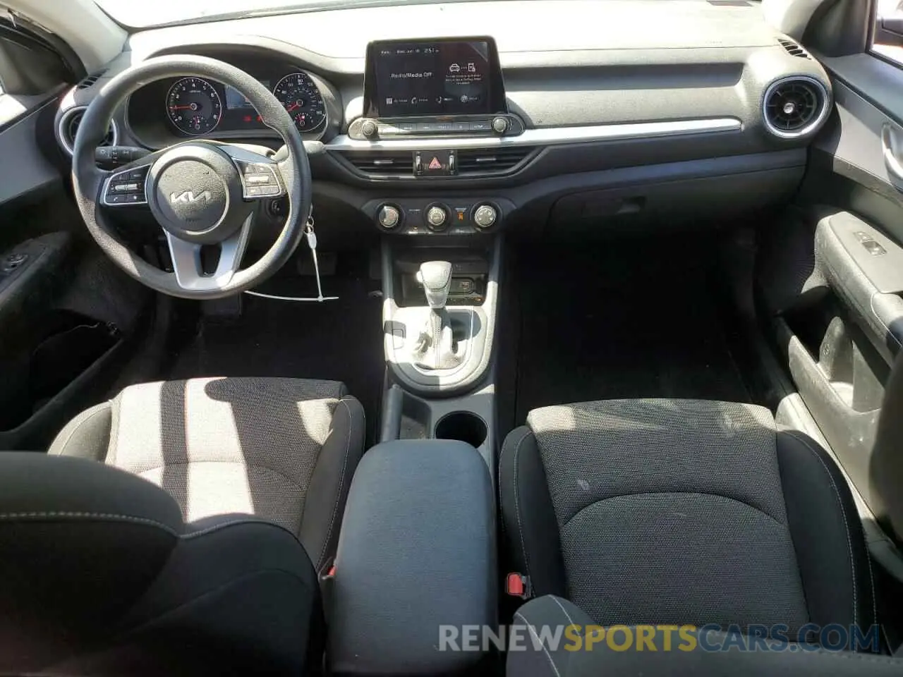 8 fotografías del automóvil dañado 3KPF24AD3RE717882 KIA FORTE 2024