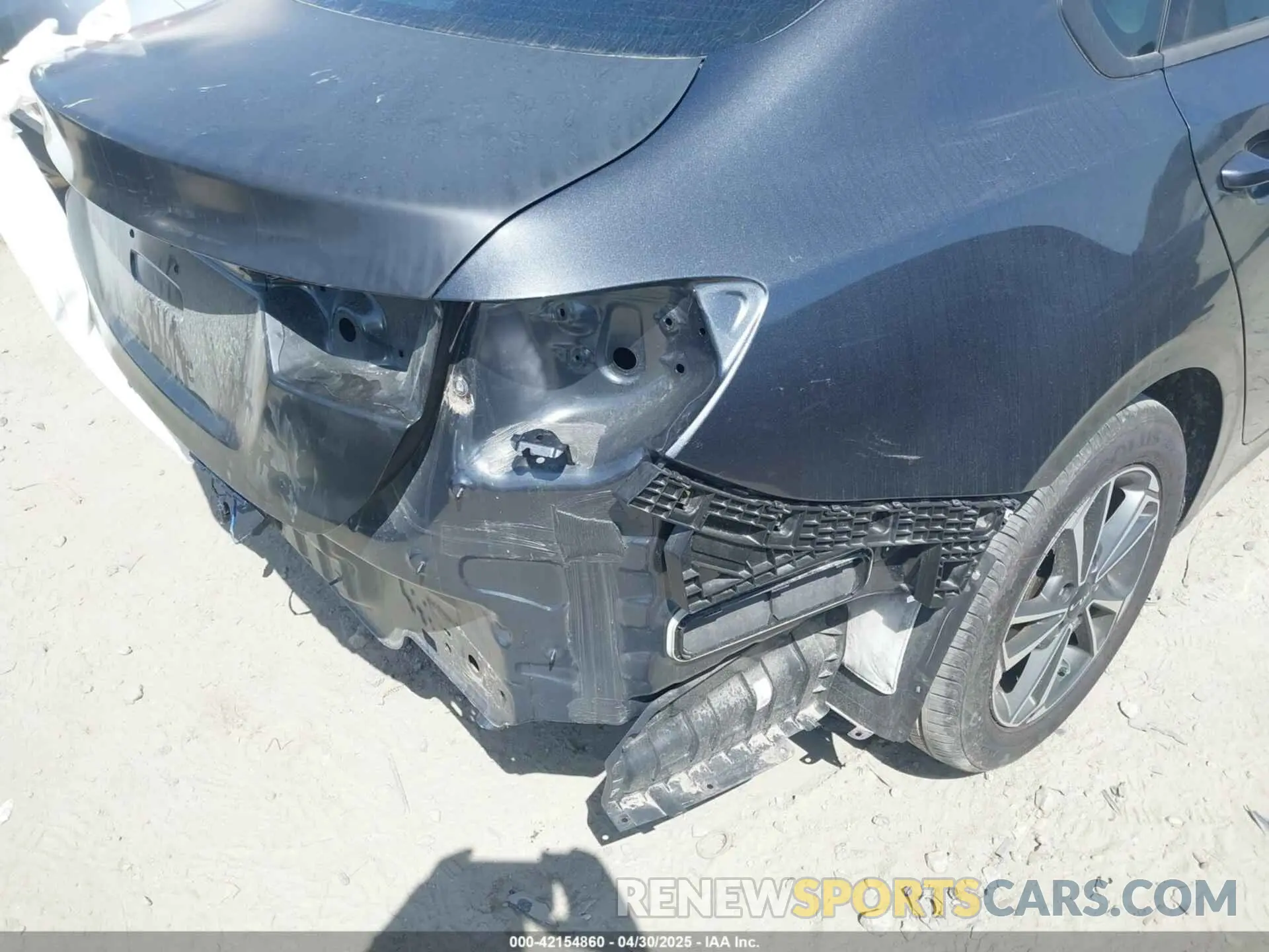 18 fotografías del automóvil dañado 3KPF24AD3RE757105 KIA FORTE 2024