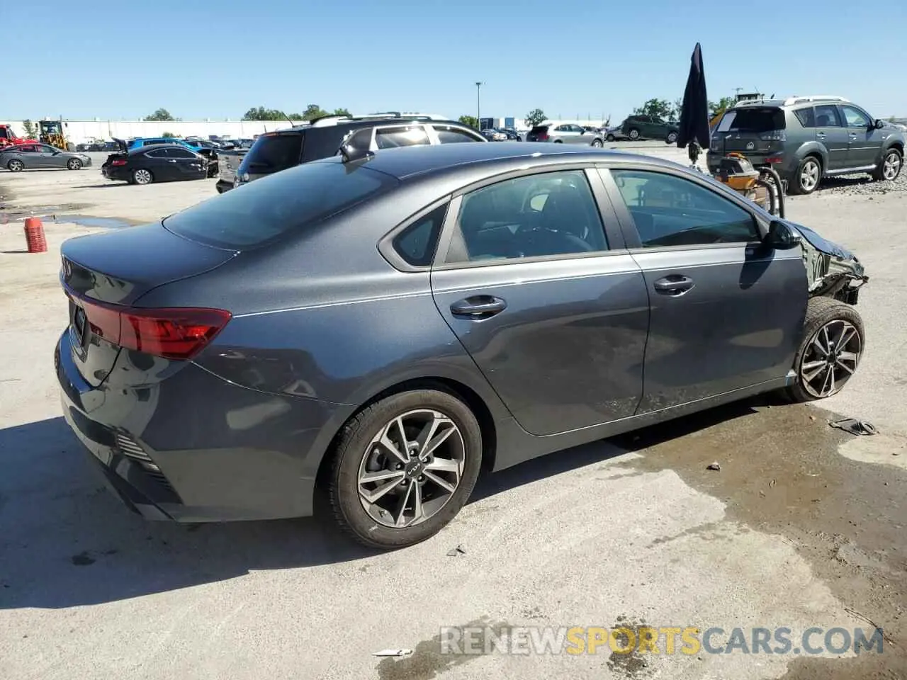 3 fotografías del automóvil dañado 3KPF24AD3RE765365 KIA FORTE 2024