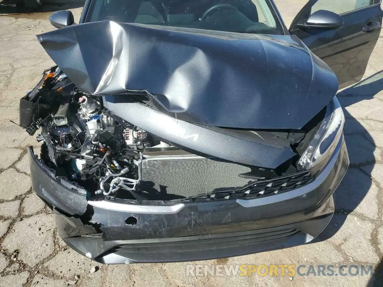 11 fotografías del automóvil dañado 3KPF24AD3RE776334 KIA FORTE 2024