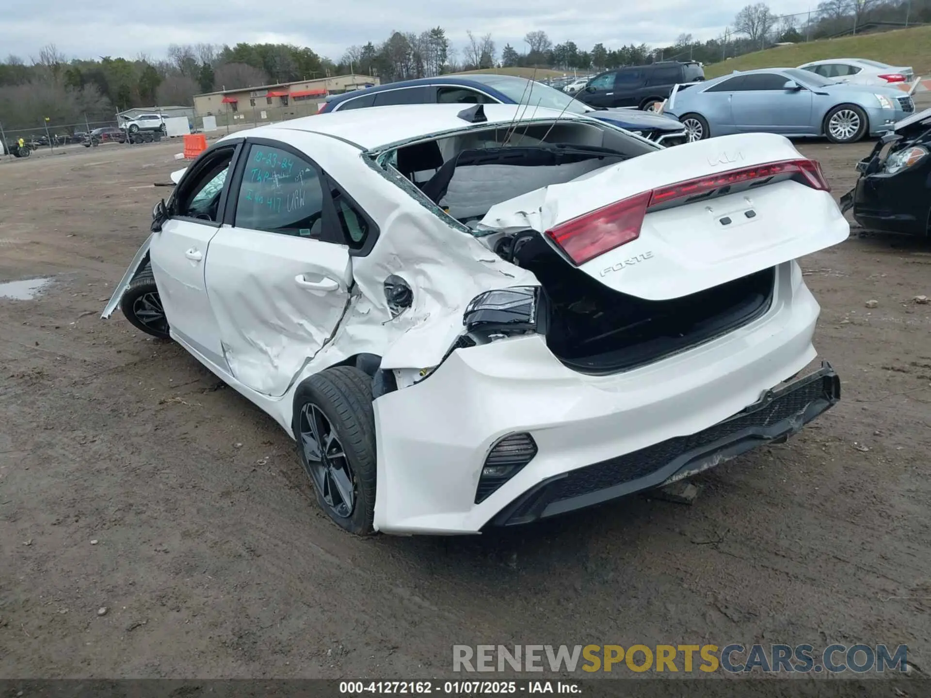 3 fotografías del automóvil dañado 3KPF24AD3RE781906 KIA FORTE 2024