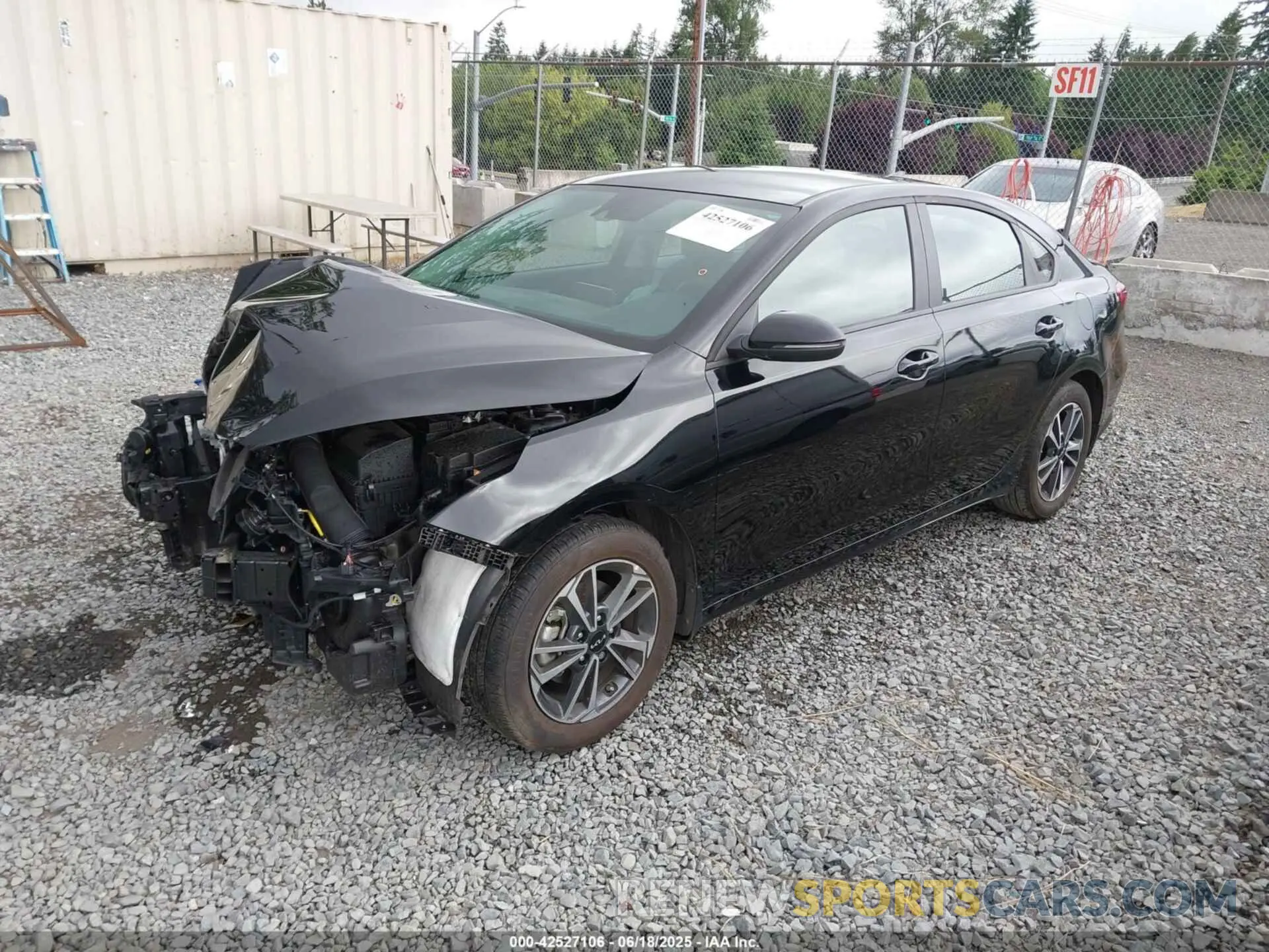 2 fotografías del automóvil dañado 3KPF24AD3RE810983 KIA FORTE 2024
