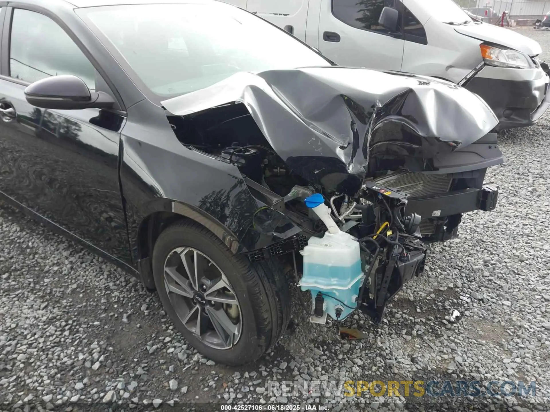 6 fotografías del automóvil dañado 3KPF24AD3RE810983 KIA FORTE 2024