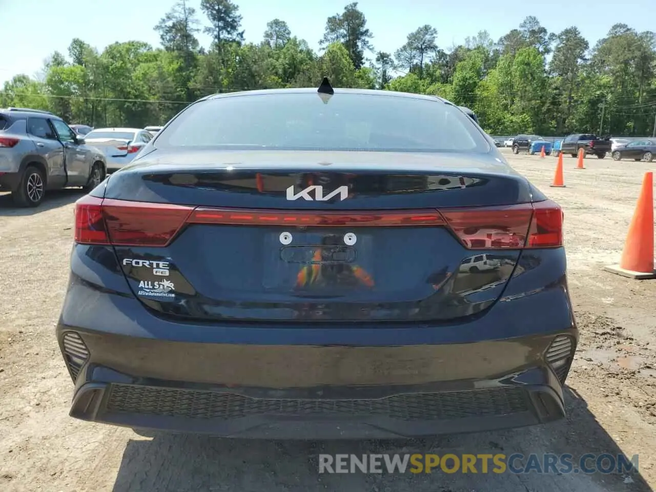 6 fotografías del automóvil dañado 3KPF24AD3RE814323 KIA FORTE 2024
