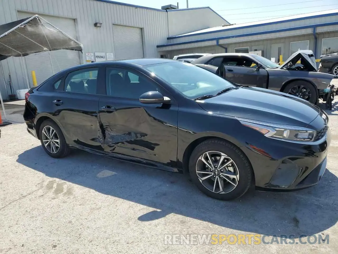 4 fotografías del automóvil dañado 3KPF24AD3RE818159 KIA FORTE 2024